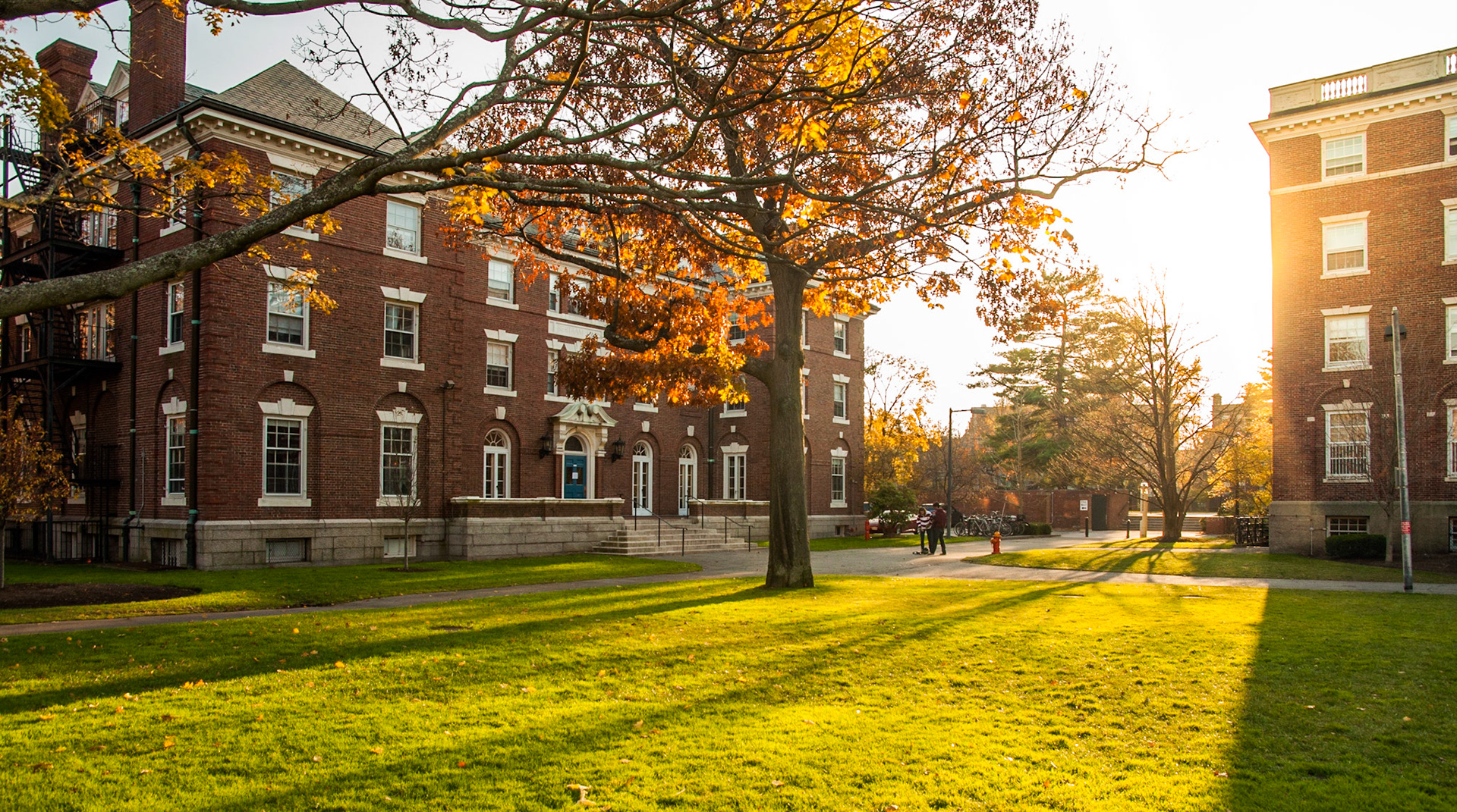 Cabot House (one of many upperclassman houses) located in the Radcliffe Quadrangle. Photo taken by Dean Shu.
