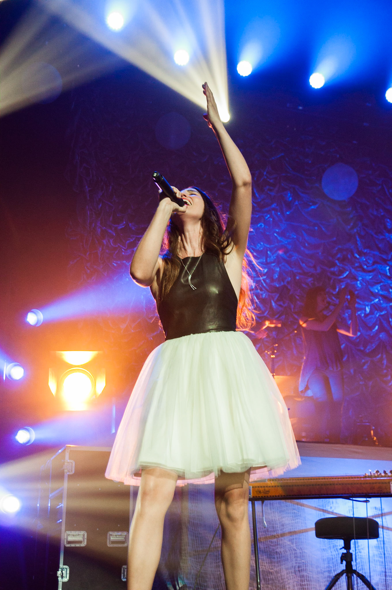 Sara Bareilles performing in Boston. Photo taken by Dean Shu.