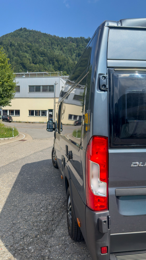 linke Seite Hinten
