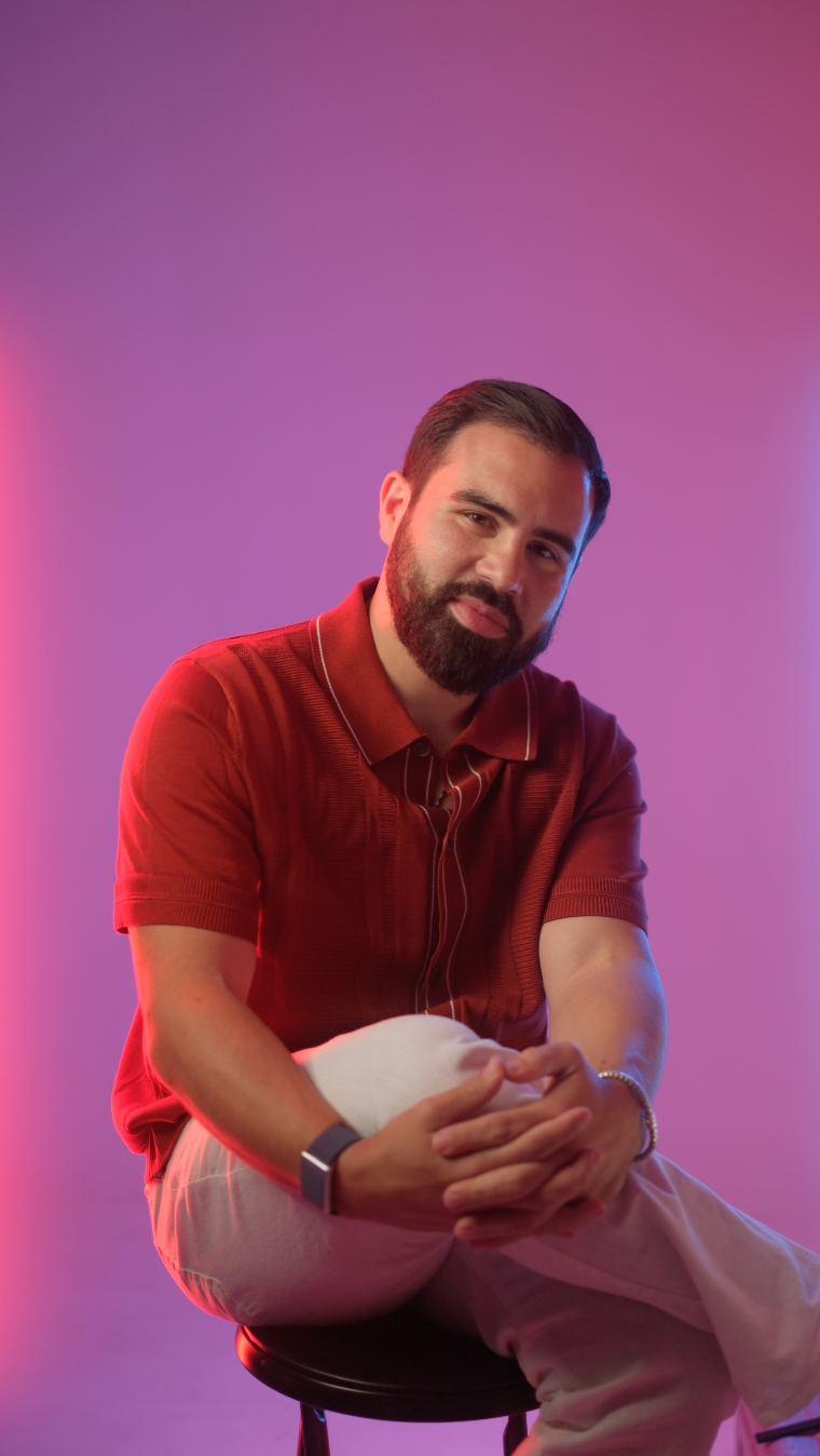 Stills de algunas grabaciones de reels en los que he trabajado la grabación e iluminación.