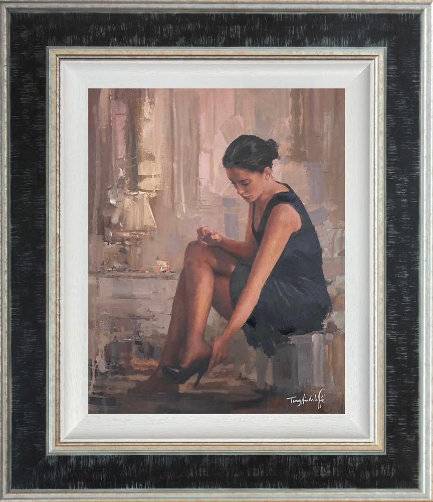 TIMELESS BEAUTY Limited Edition Studio Edition on Canvas Image Size 51 x 41 cm Overall Framed Size (including the frame) 78 × 68 cm Edition Size: 45 Framed - £695.00 (inc VAT) Ref: THE006 Studio Edition on canvas, capturing the figurative form. Unique brushmarks and palette knife strokes, helps build up each layer to form the final composition. Embellished with rich overpaints and texturing brushmark varnish.