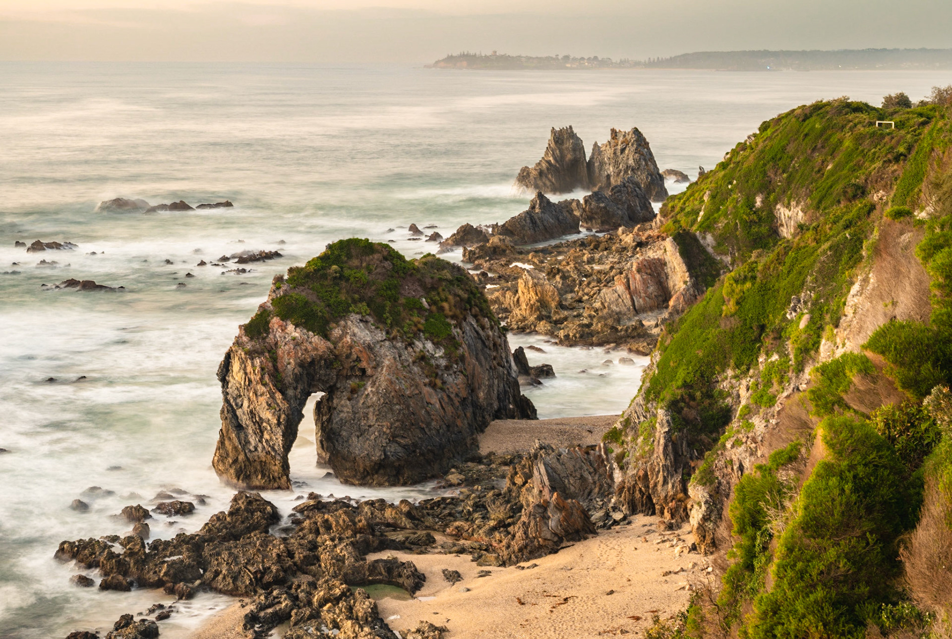 Wallaga Beach, Horse Head Rock