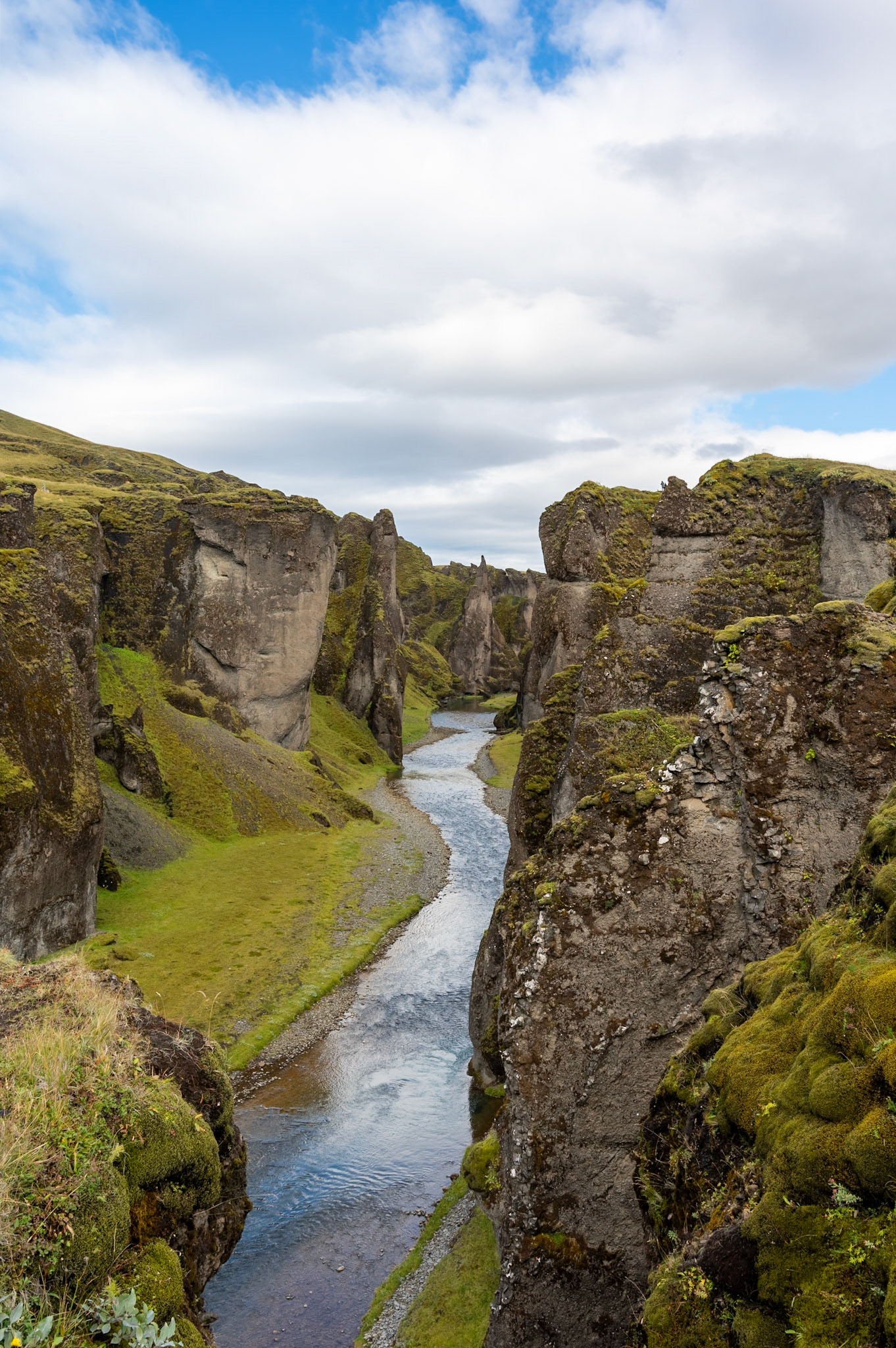 Fjadrargljufur Canyon