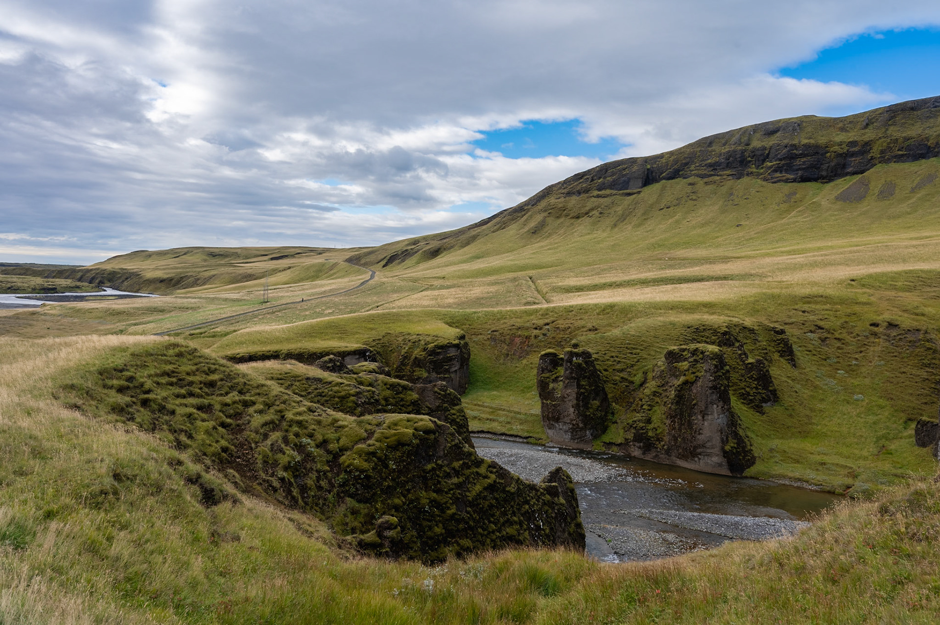Fjadrargljufur Canyon