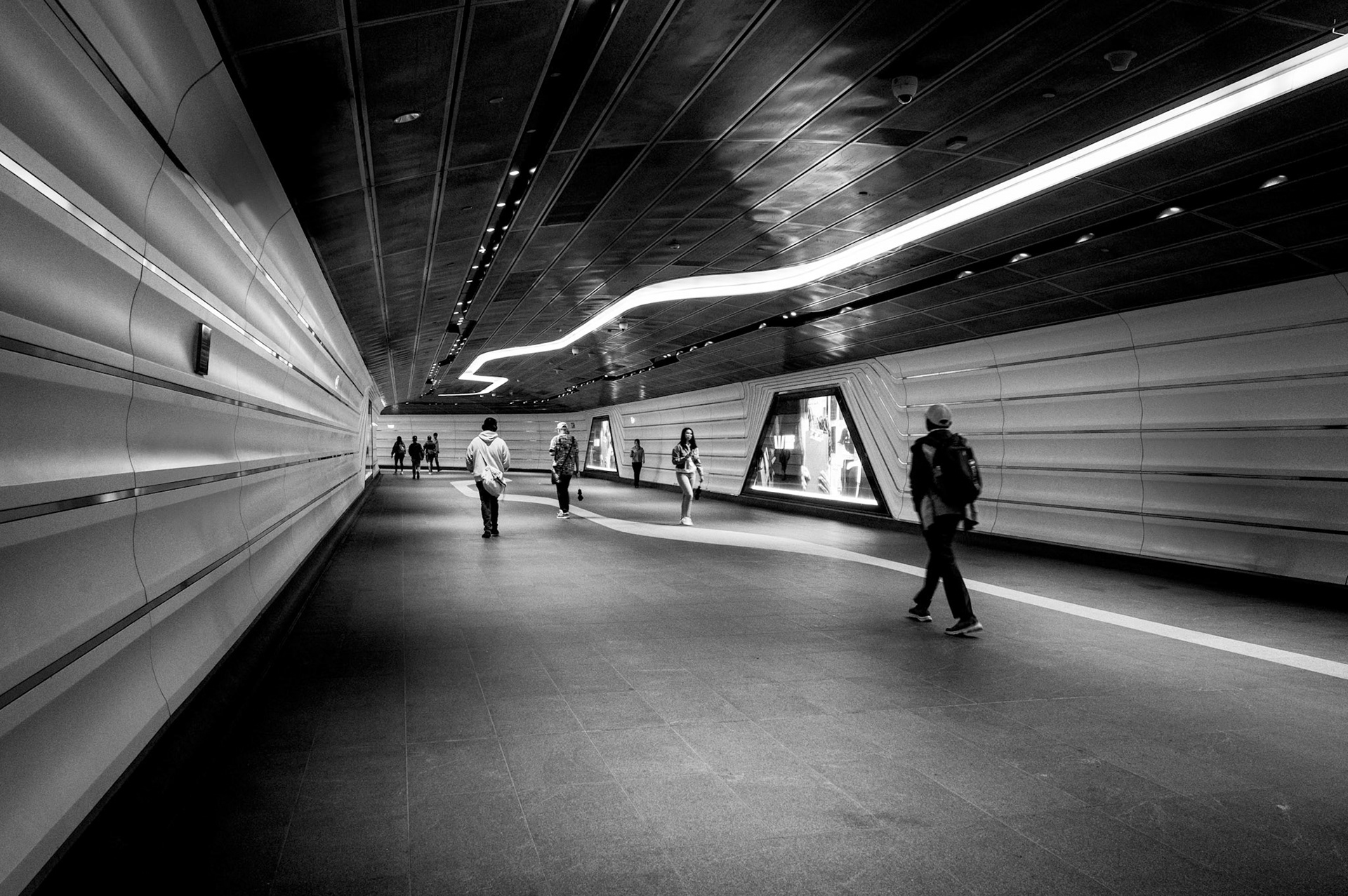 Barrangaroo Tunnel Black and white