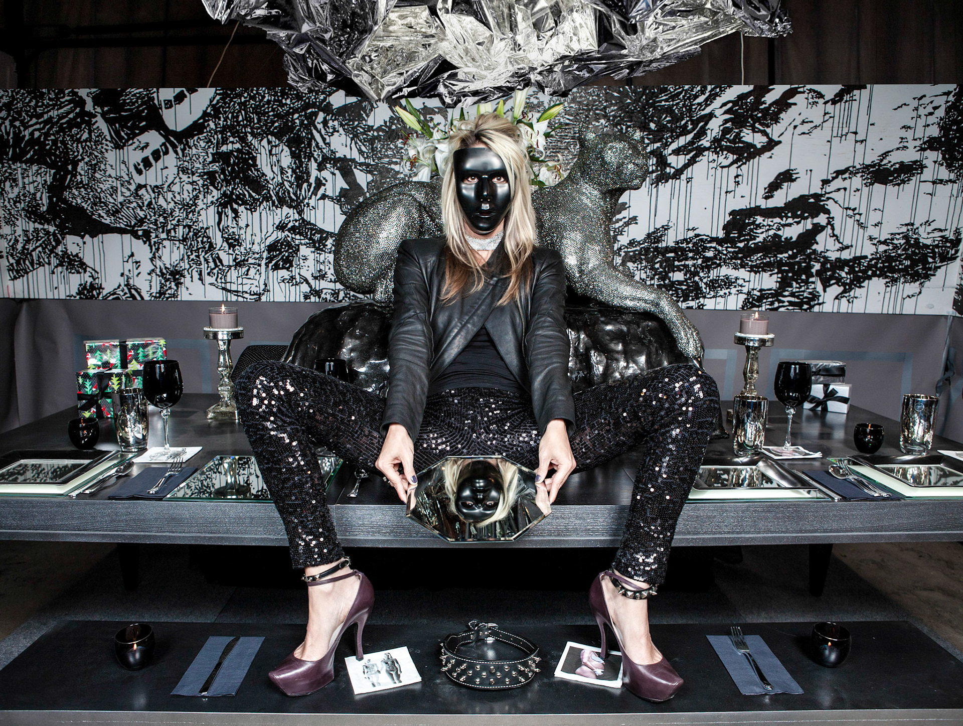 Je suis, Nous sommes: Vanity Dining