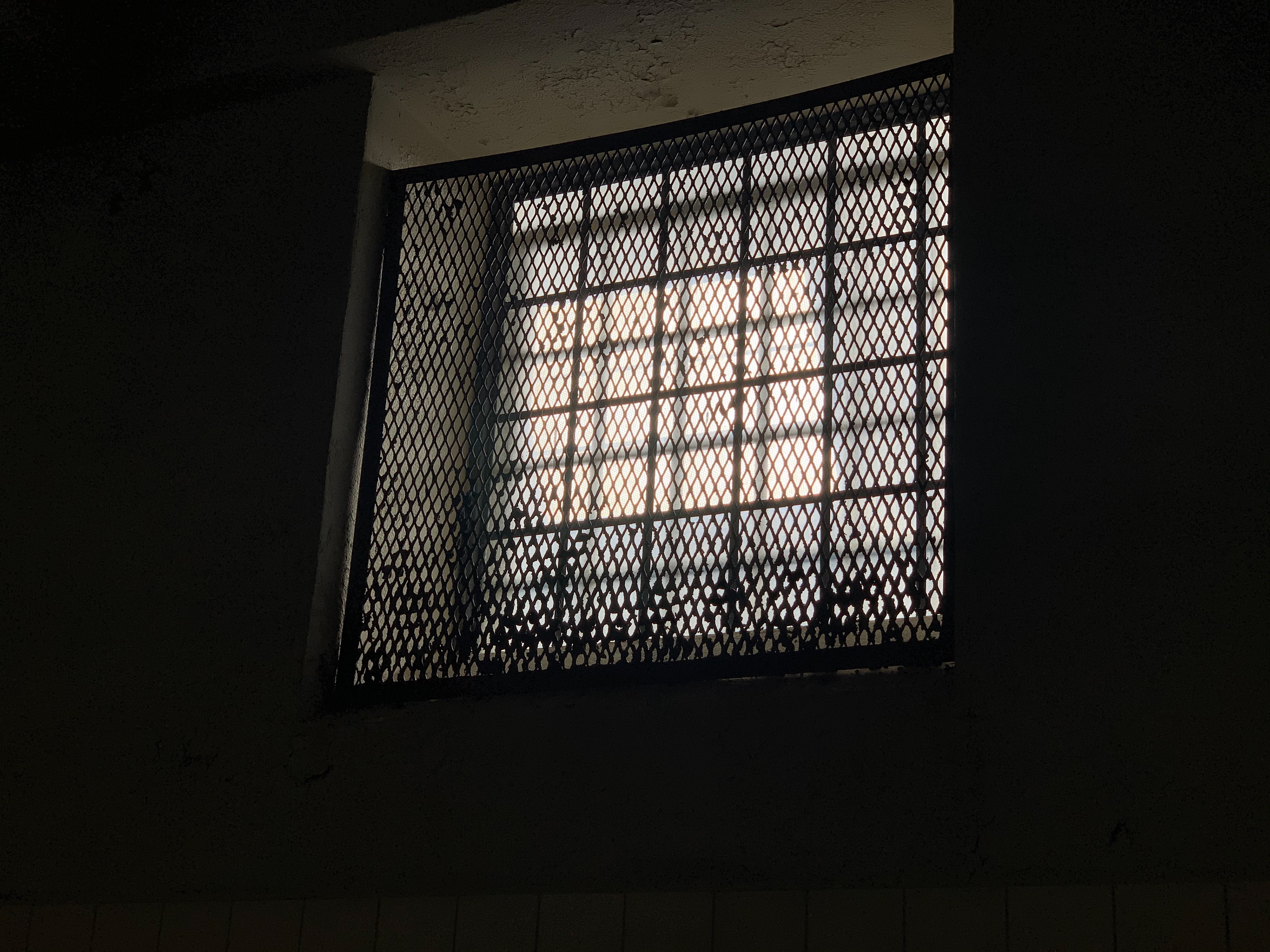INTERIOR GORA SMERTI PRISON - LAUNDRY