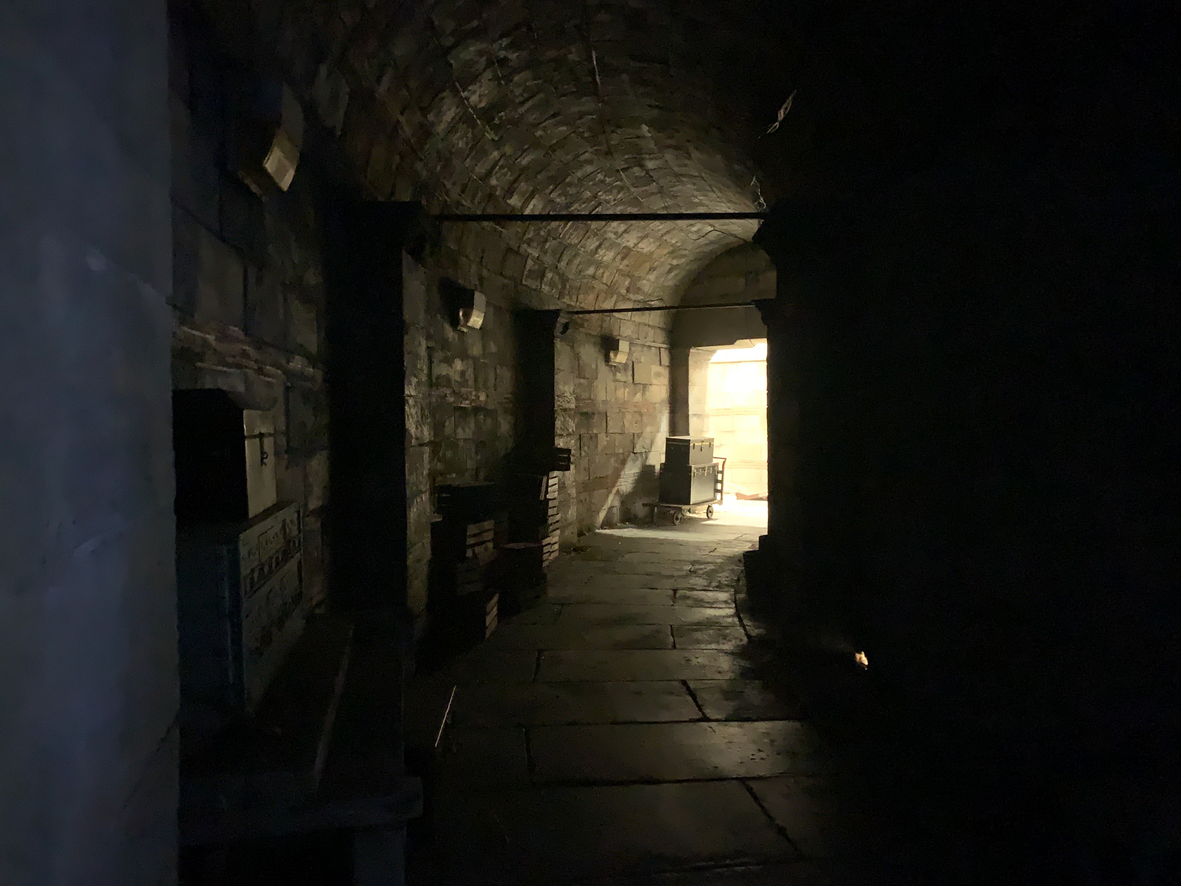 BULLRING BASEMENT