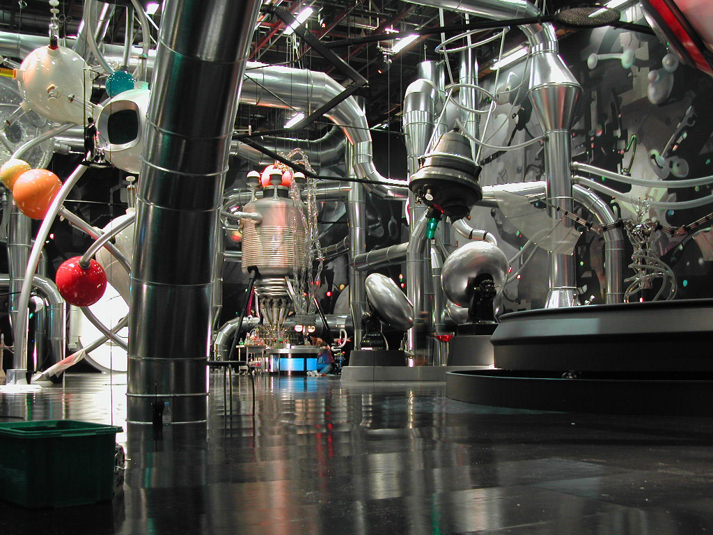 CHARLIE & THE CHOCOLATE FACTORY