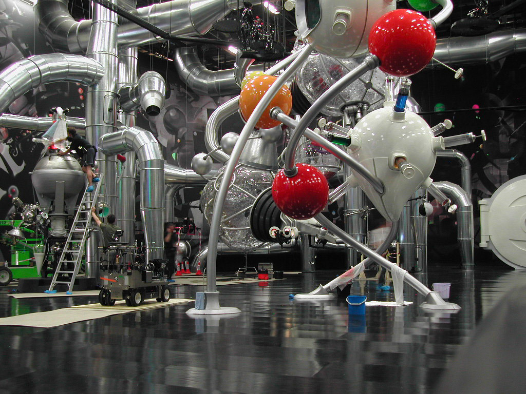 CHARLIE & THE CHOCOLATE FACTORY