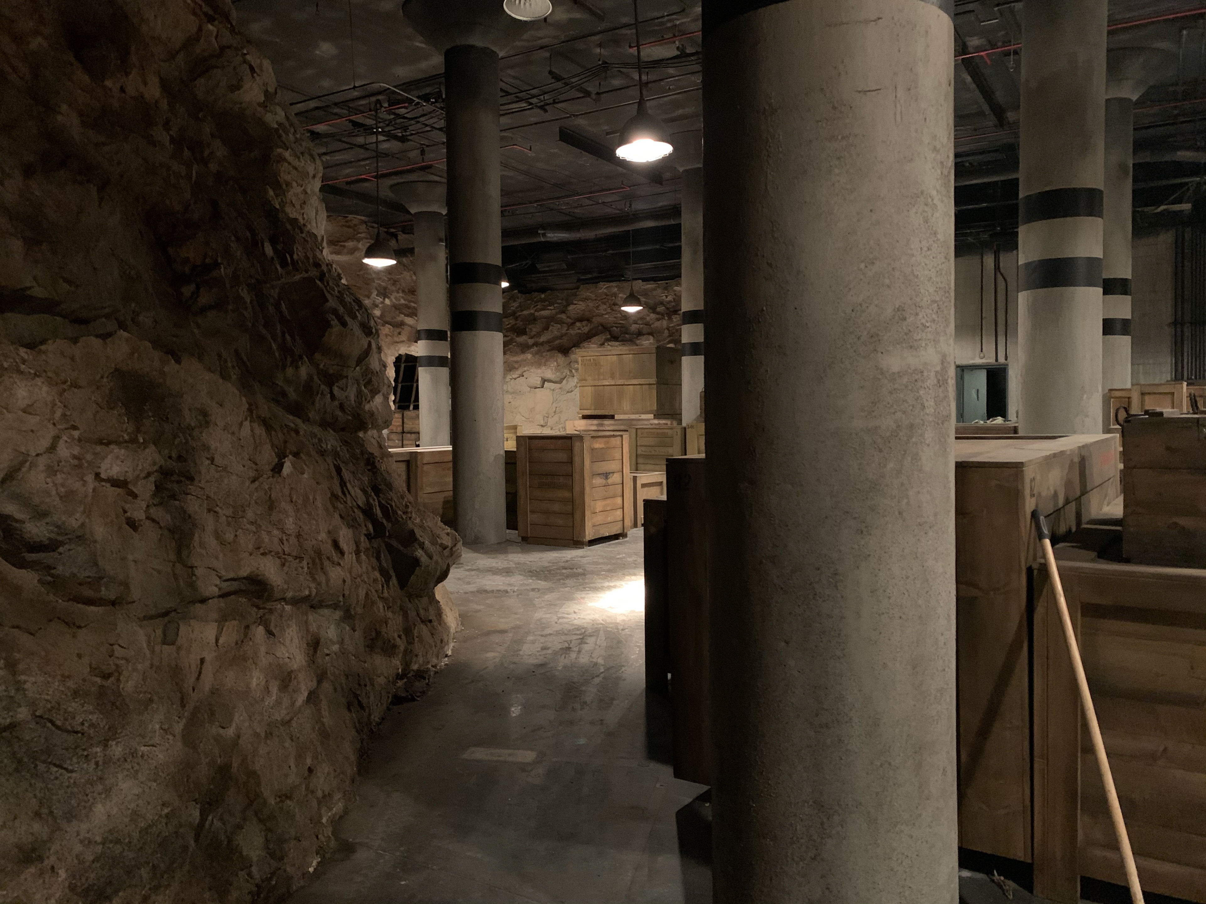 INTERIOR NAZI BUNKER