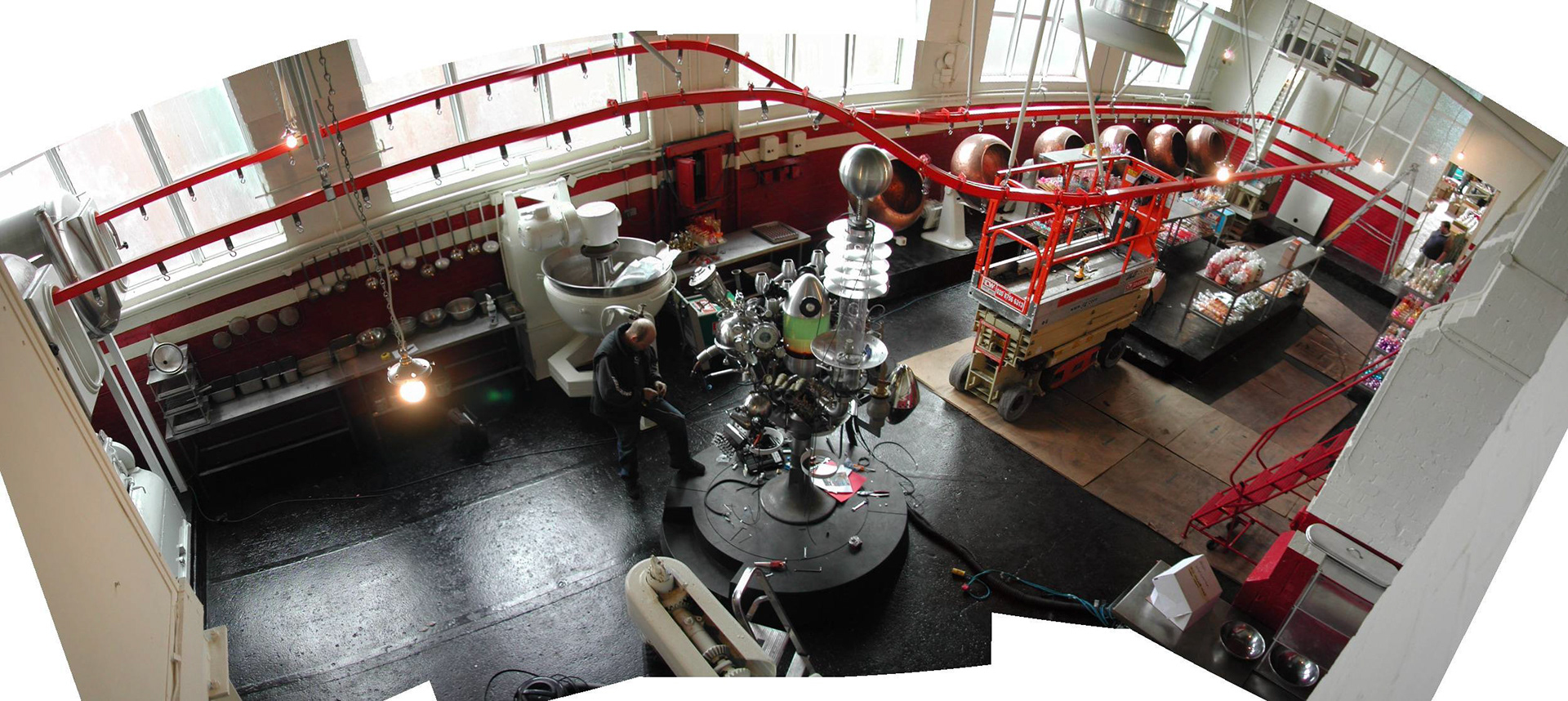 CHARLIE & THE CHOCOLATE FACTORY