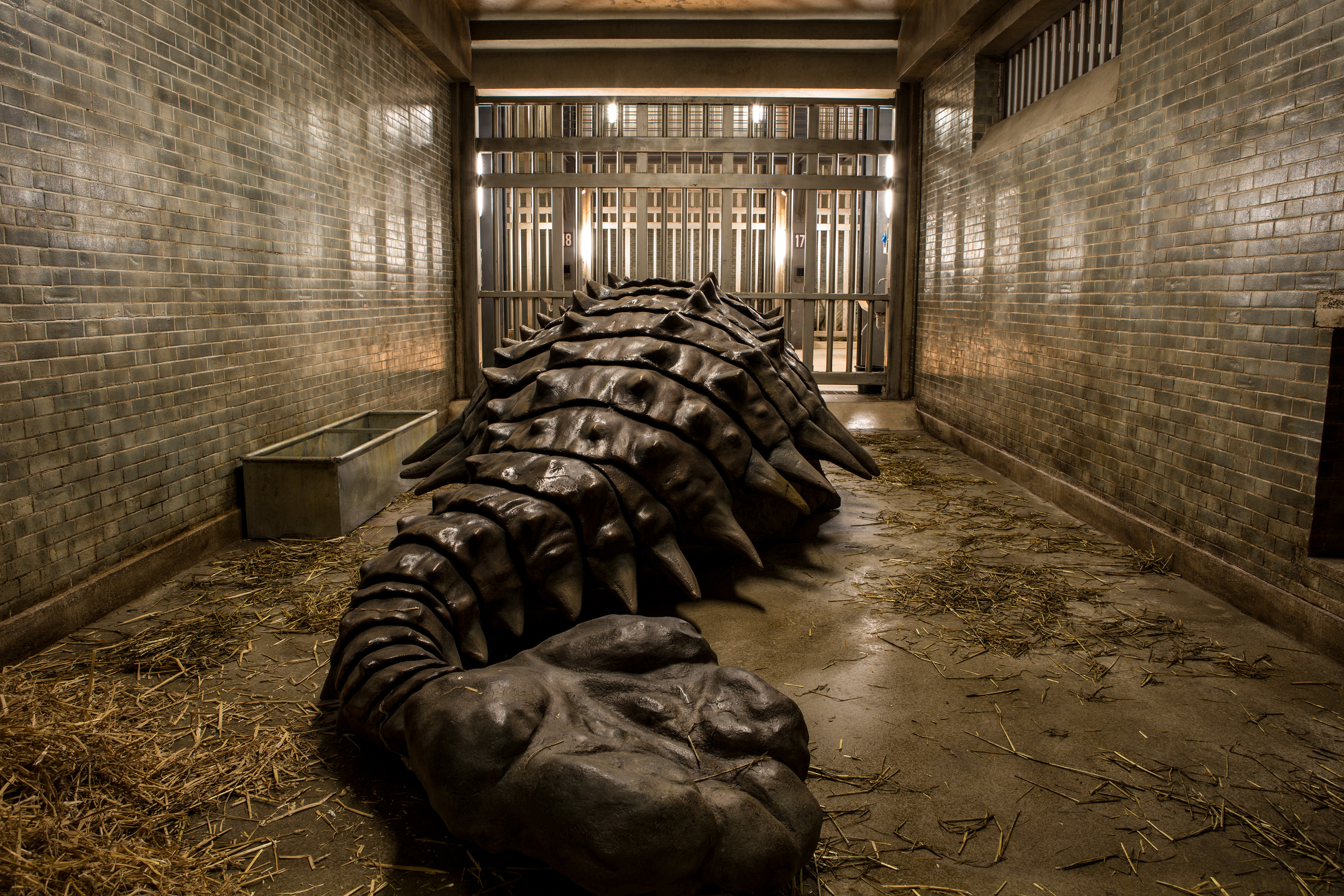 LOCKWOOD HOUSE - DINO CONTAINMENT - ANKYLOSAURUS CELL!