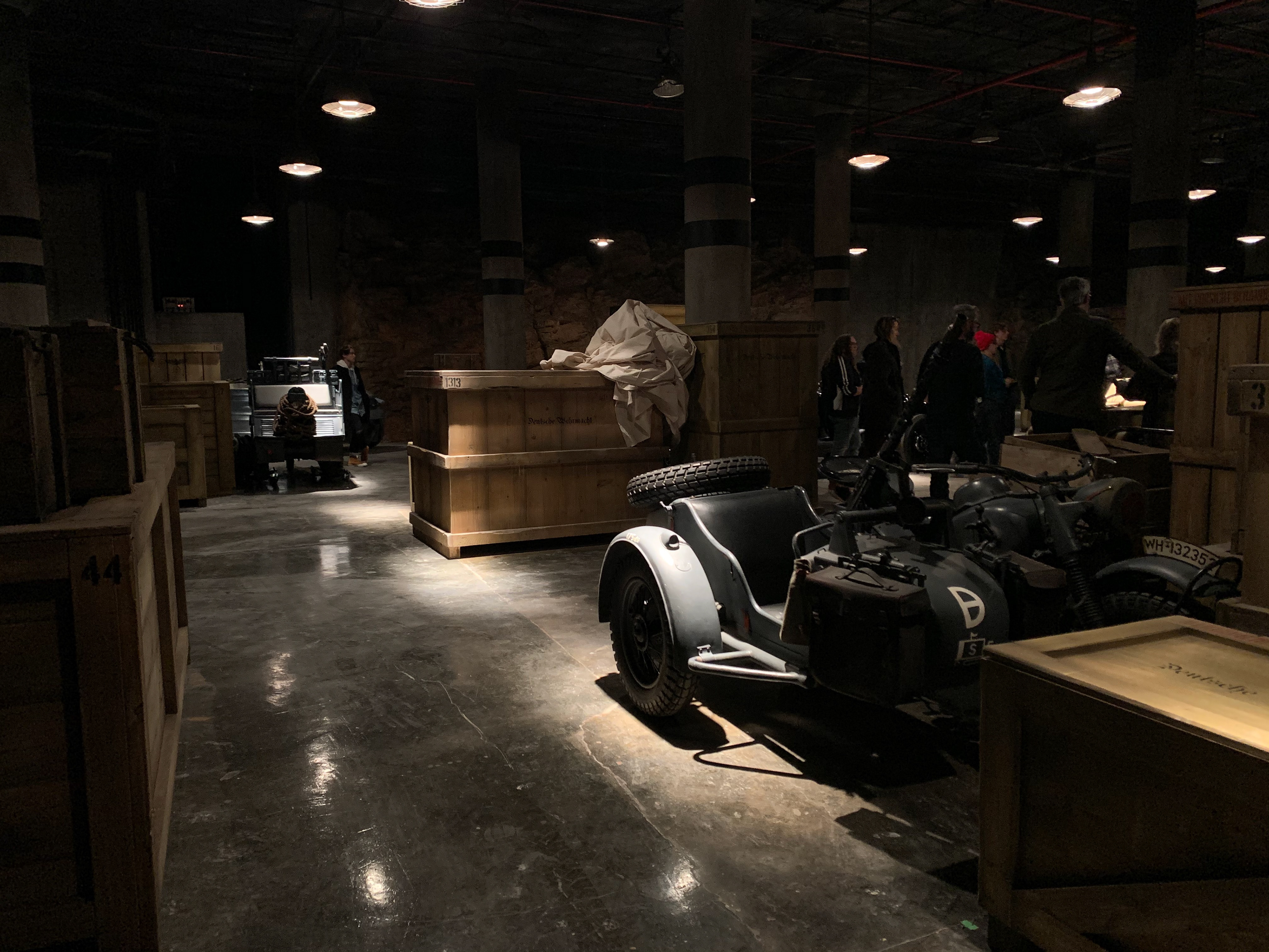 INTERIOR NAZI BUNKER
