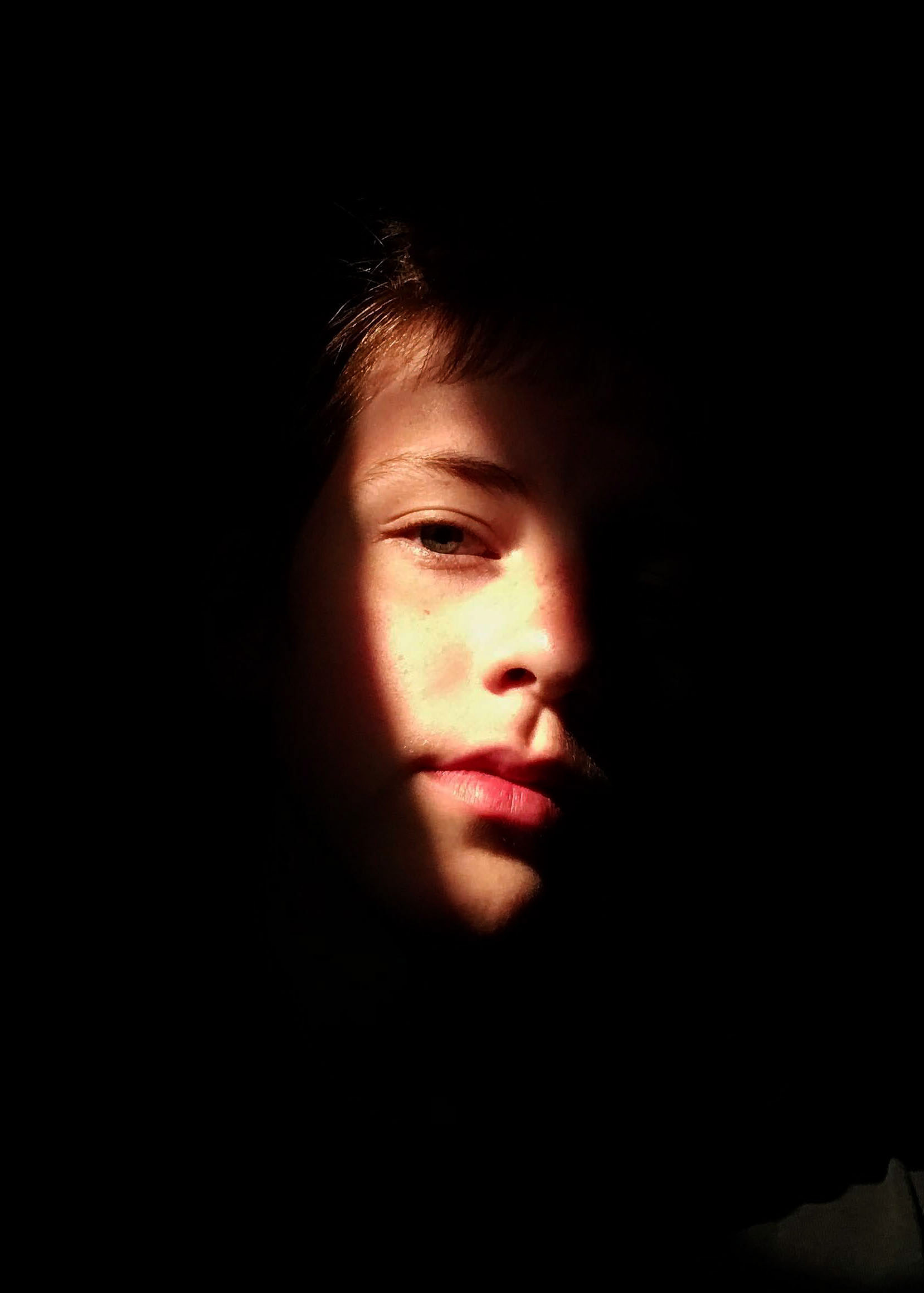Jayden Lange: "A Sliver of Light" Photography
