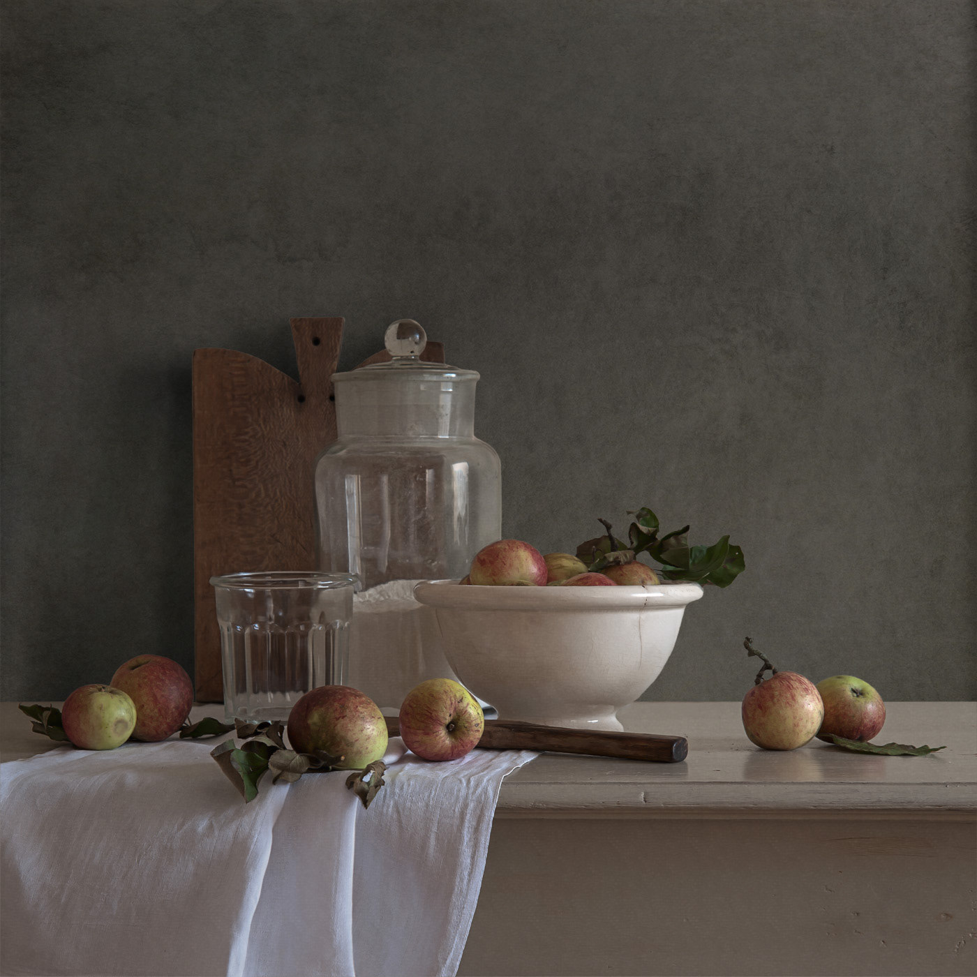 Still life with apples limited