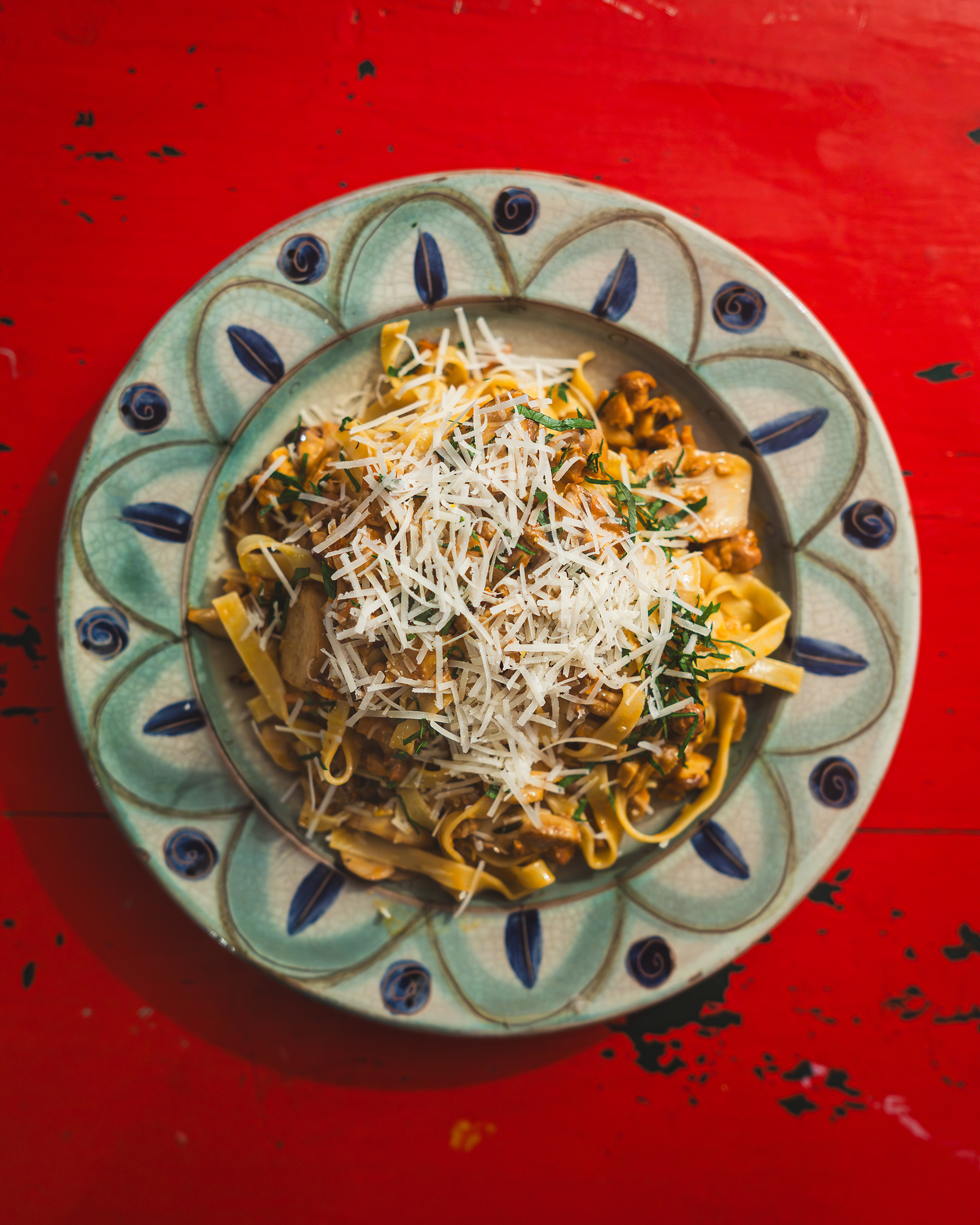 Pasta dish with fresh mushrooms