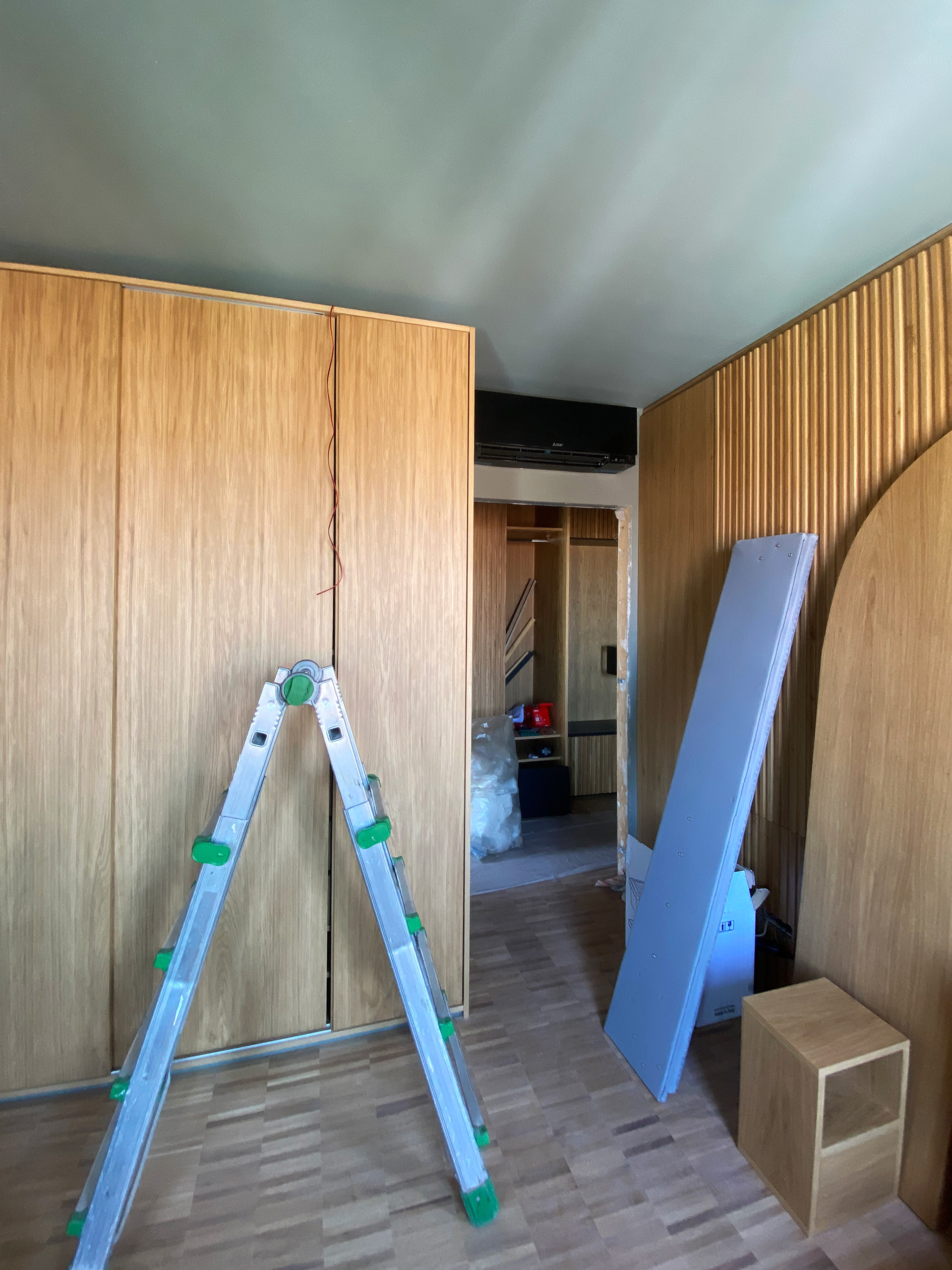 ON-SITE STORIES - BATHROOM