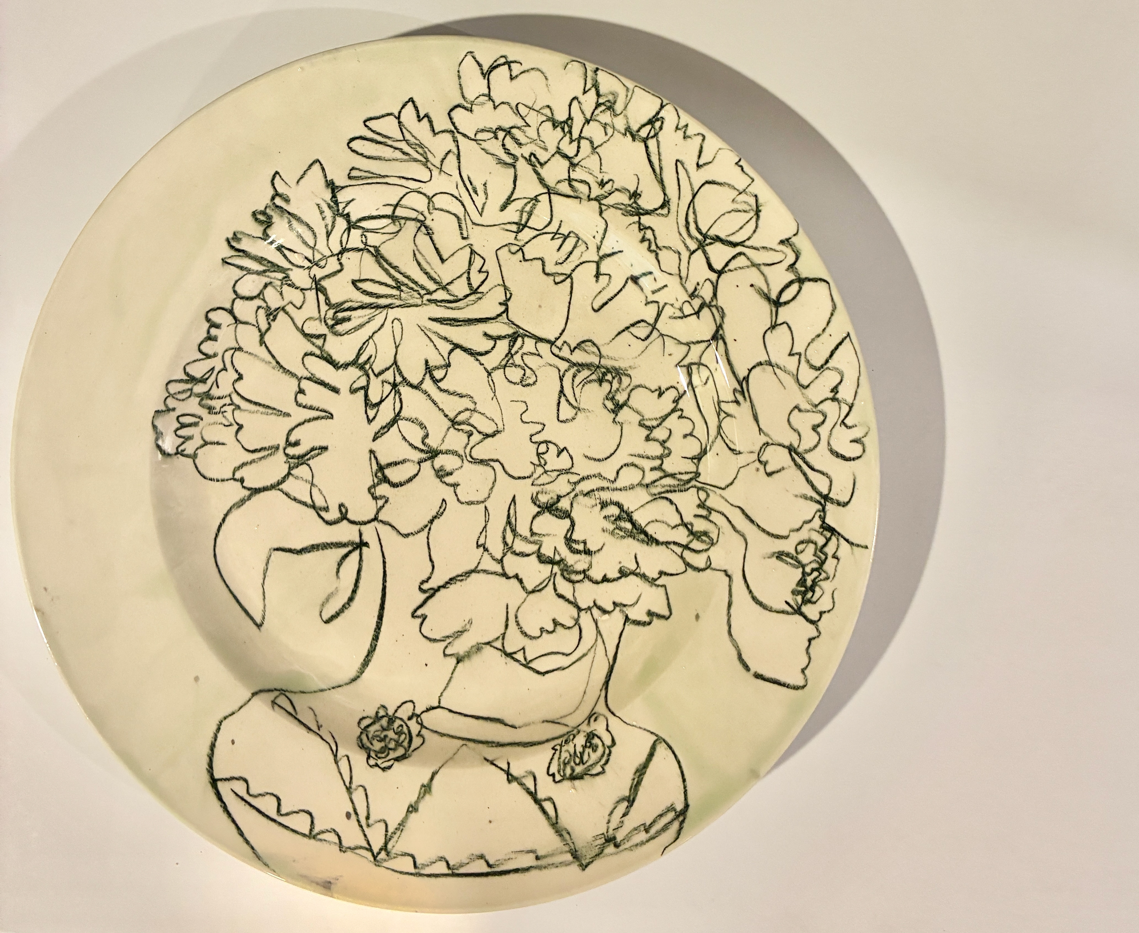 D12 / Vase with Flowers, 10" plate, $120