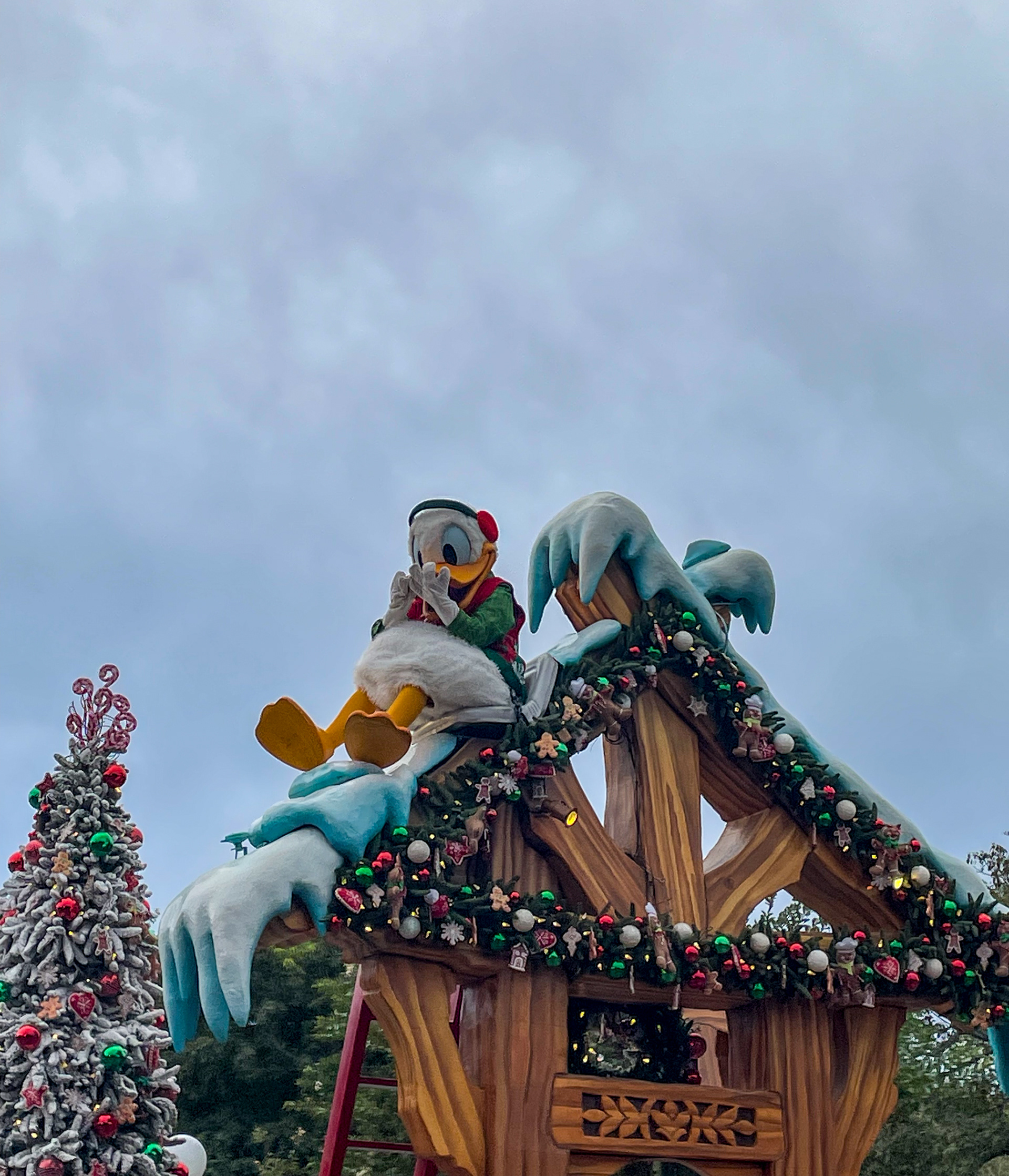 A Christmas Fantasy Parade