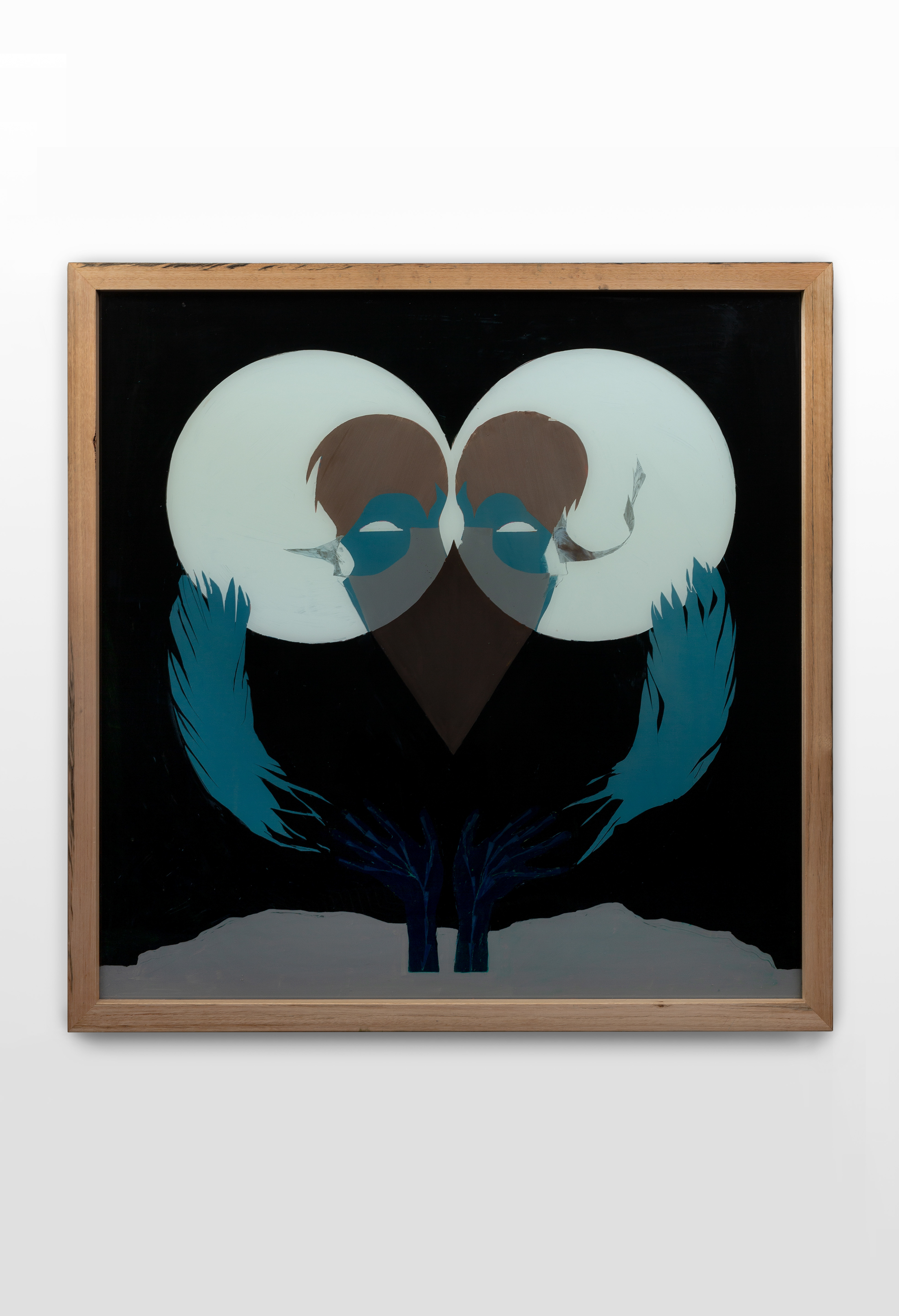 Dacelo moons: dichétal di chennaib, 2022, 1065 x 1065 mm, oil on toughened glass, frame in reclaimed Eucalyptus oreades