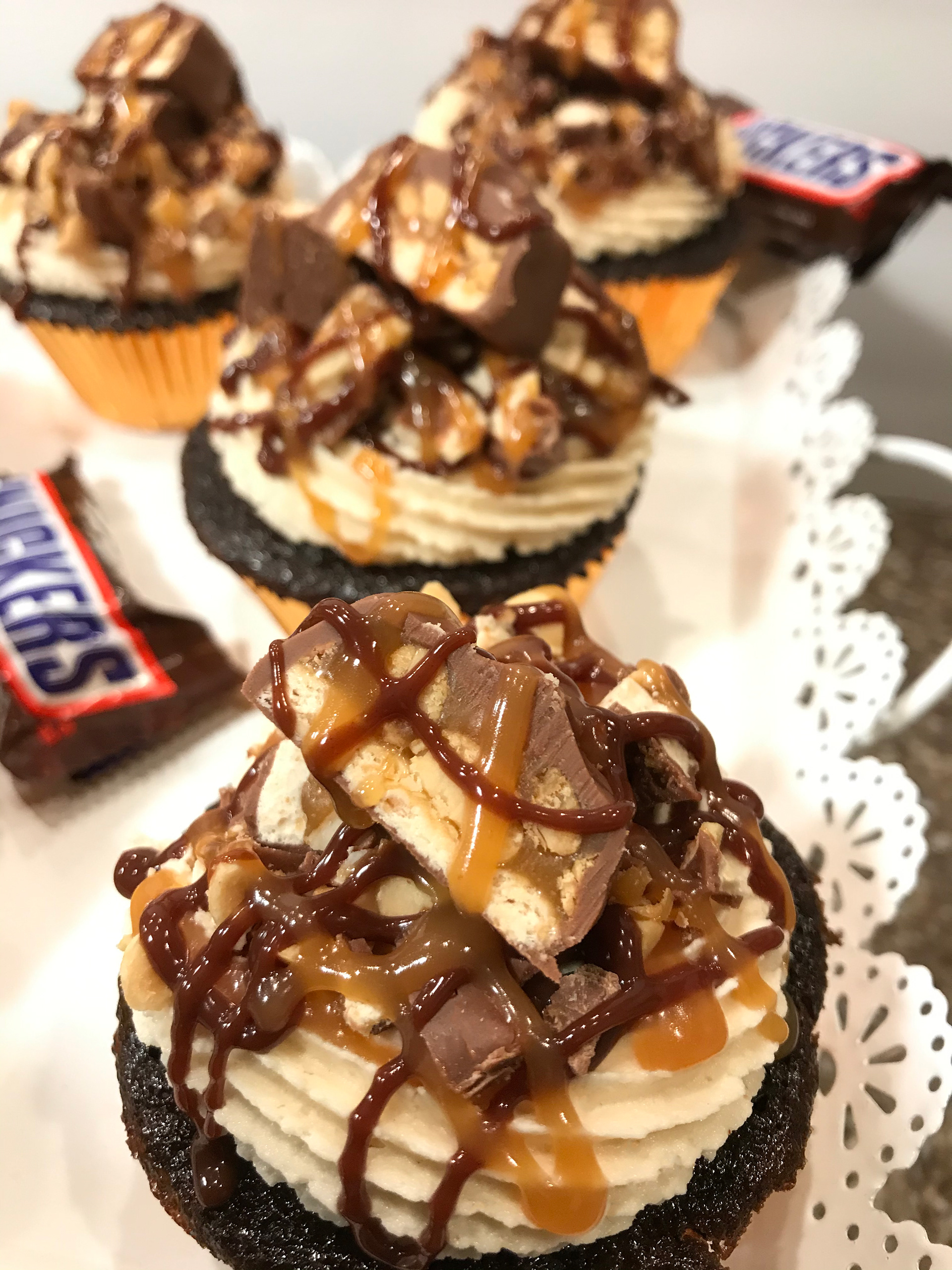 Snickers Cupcakes w/Peanut Butter Buttercream