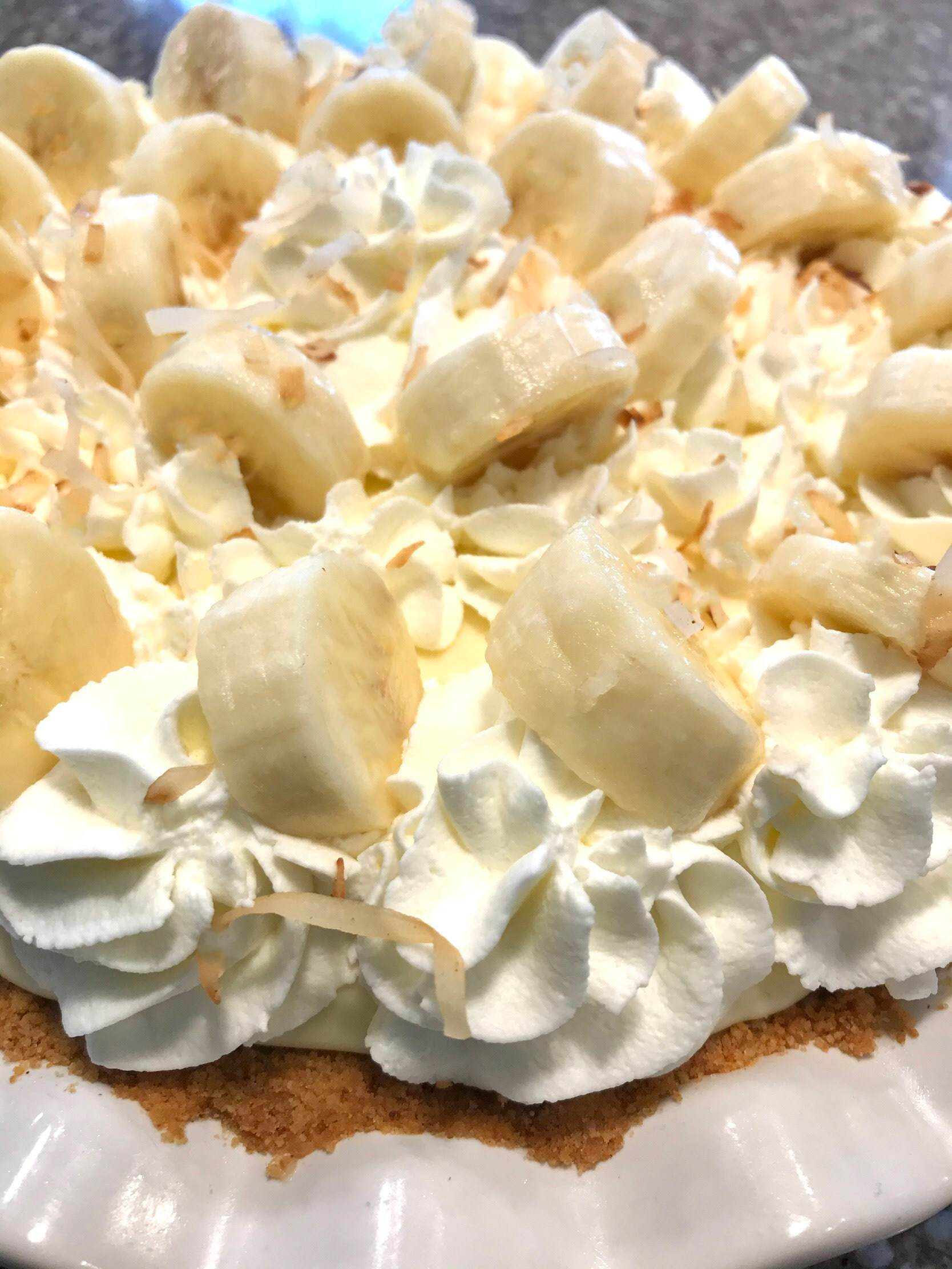Banana Cream Pie w/Graham Cracker Crust