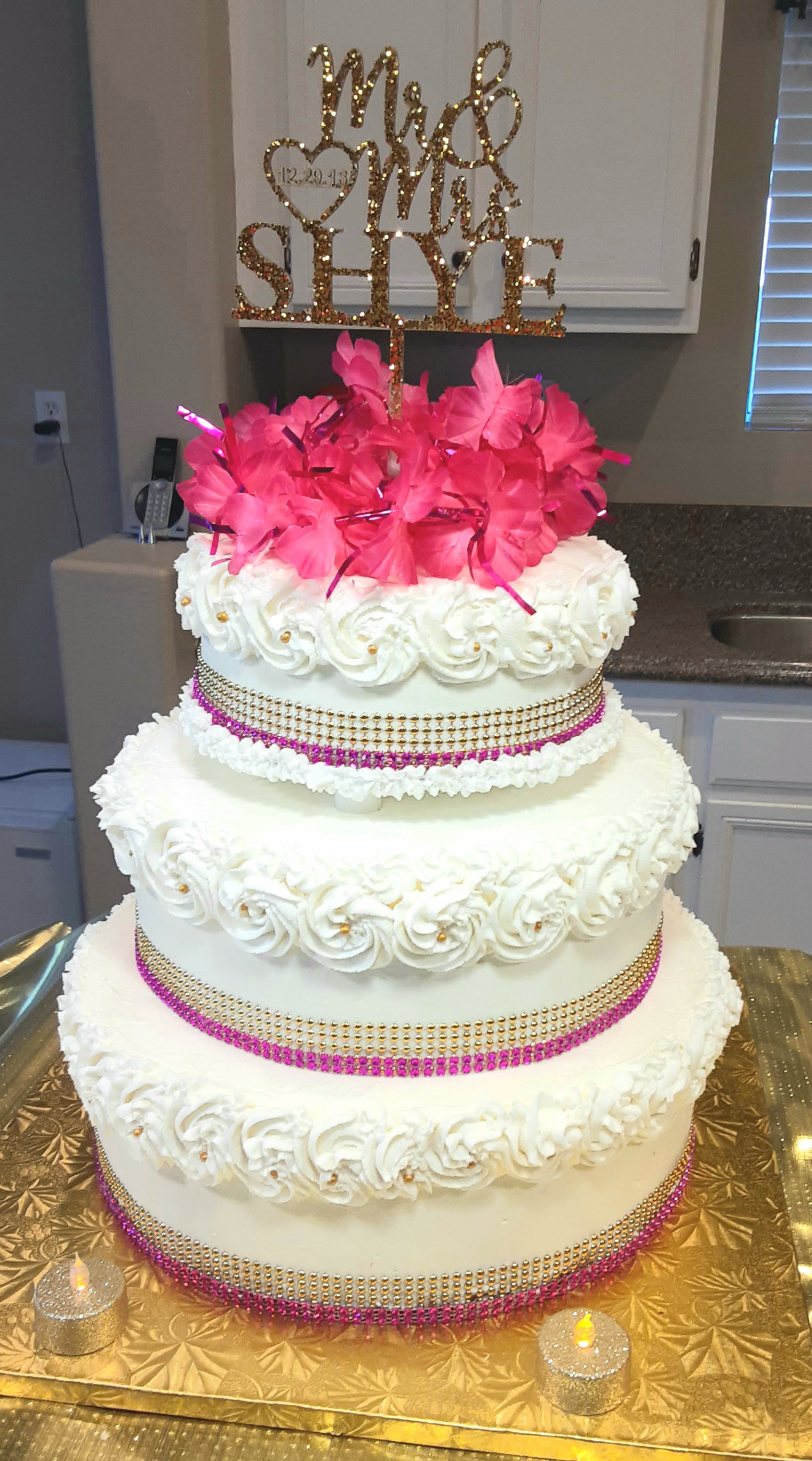 Vanilla Anniversary Cake 