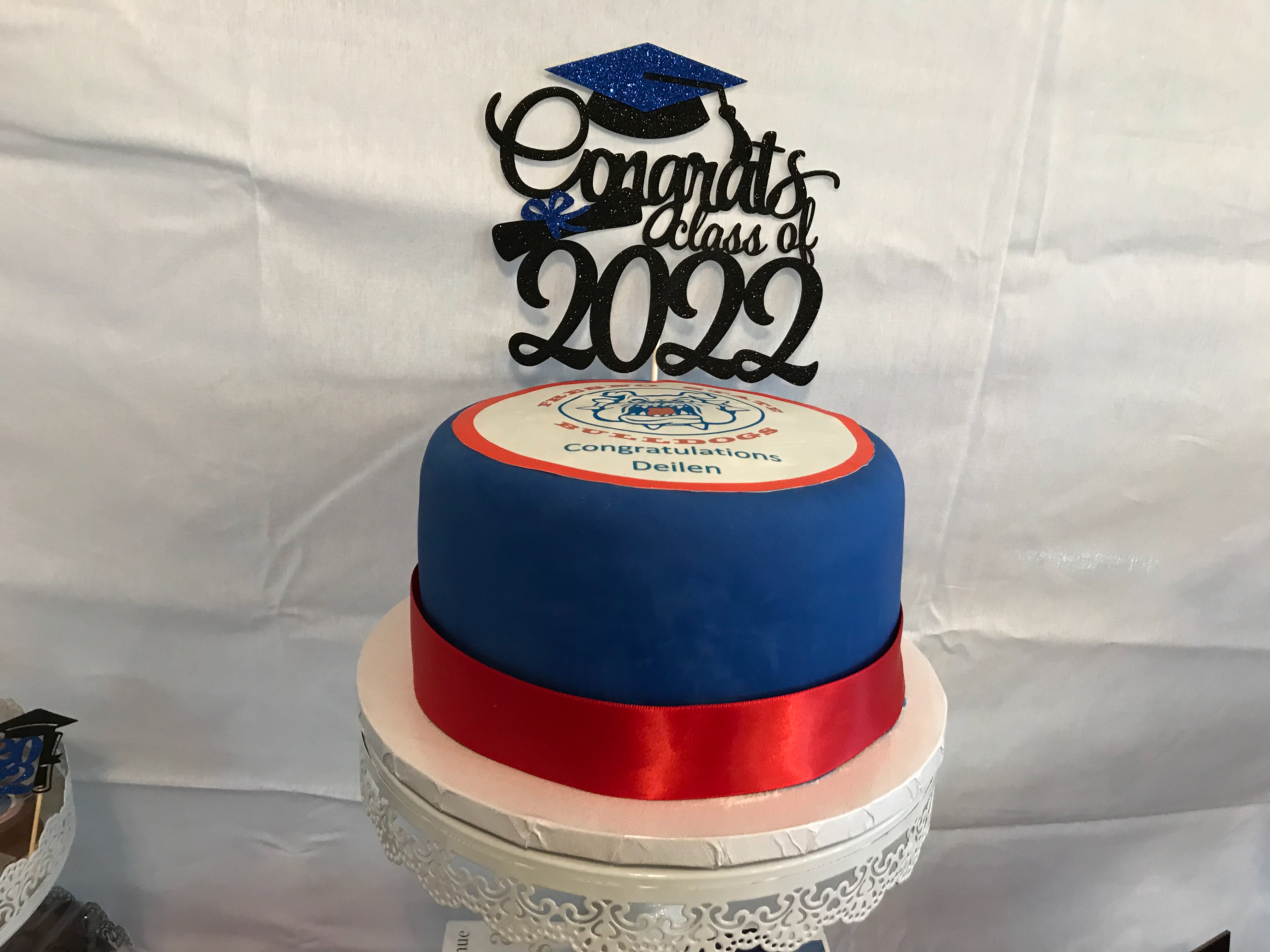 White Cake w/Vanilla Buttercream