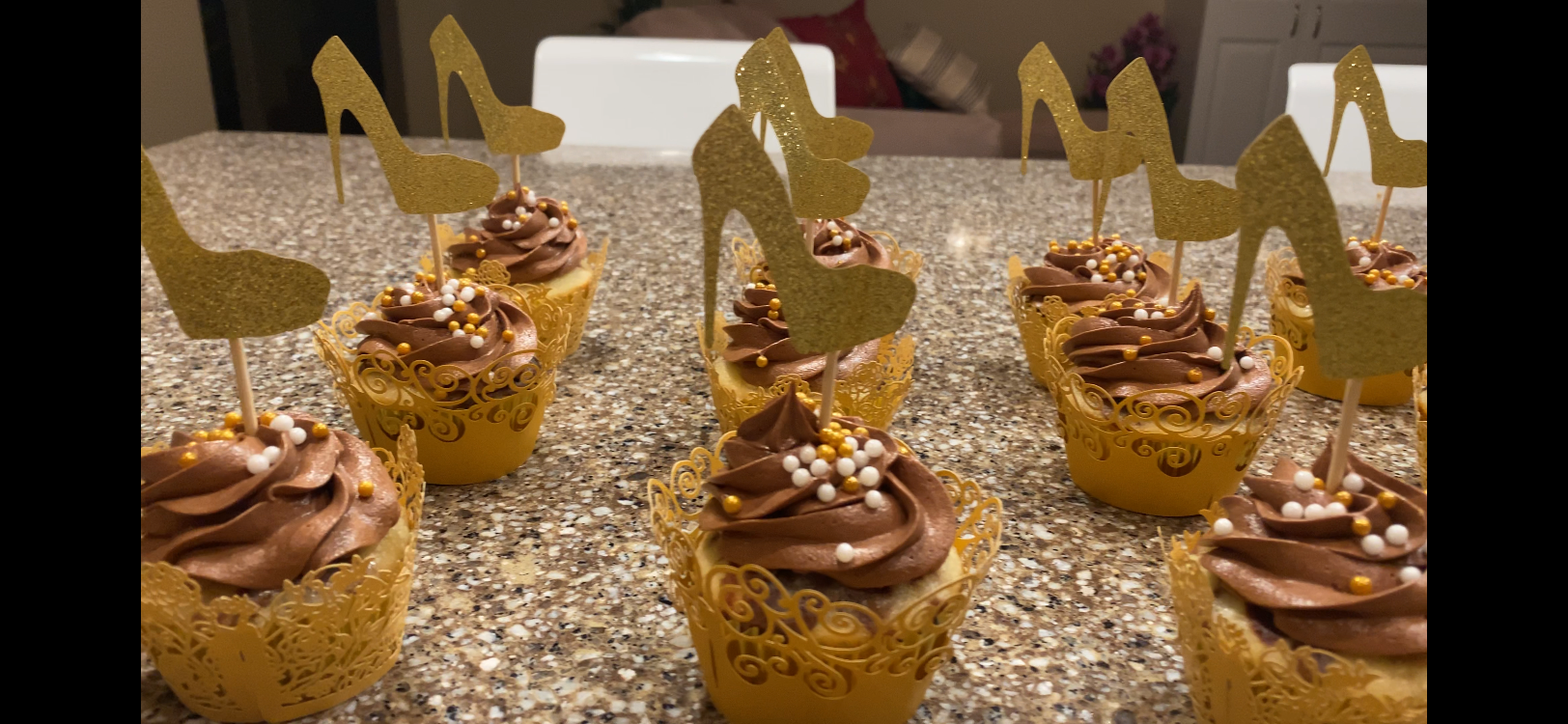 Marble Cupcake w/Cholcolate Buttercream