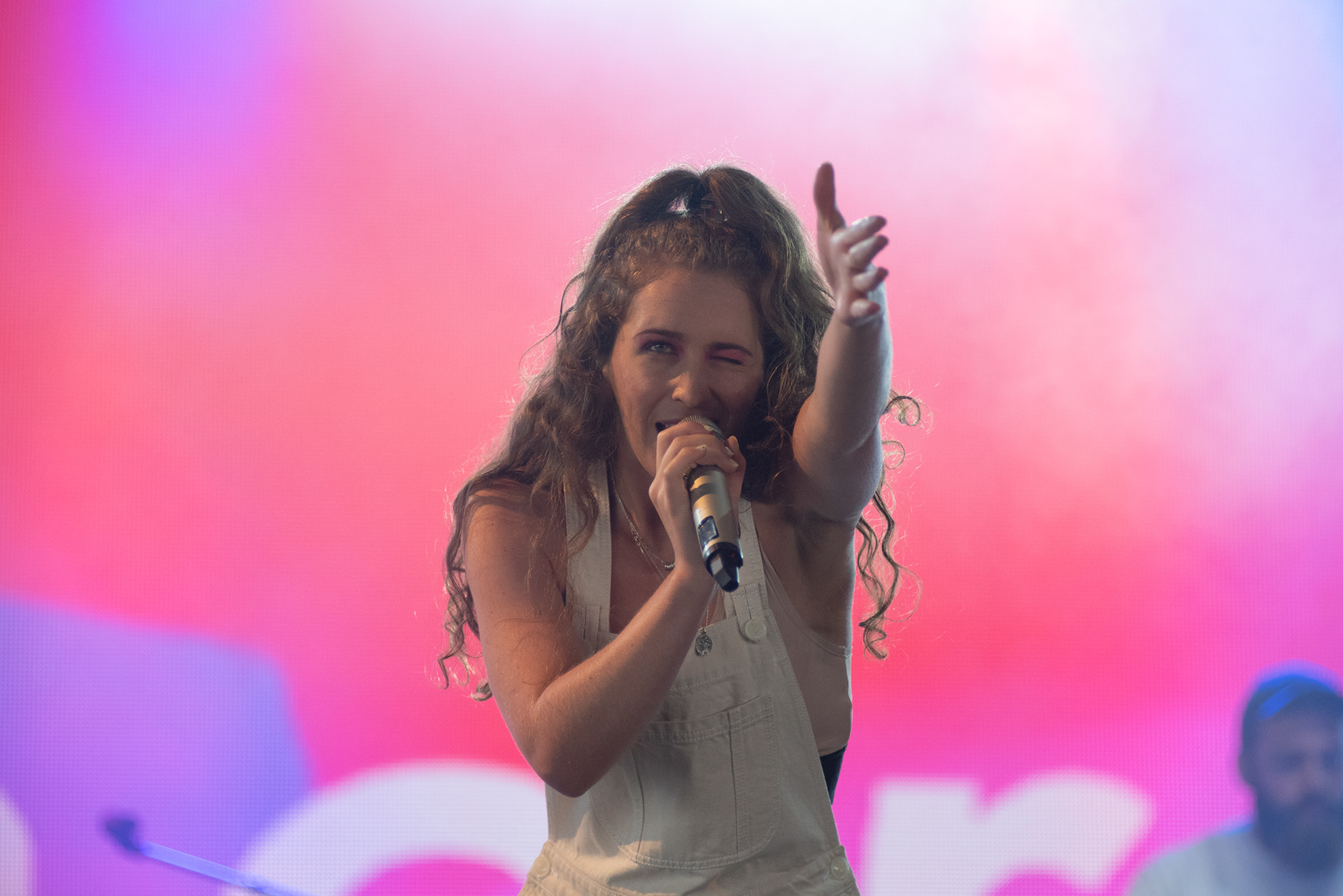 Rae Morriss performs at Leeds Festival 2018