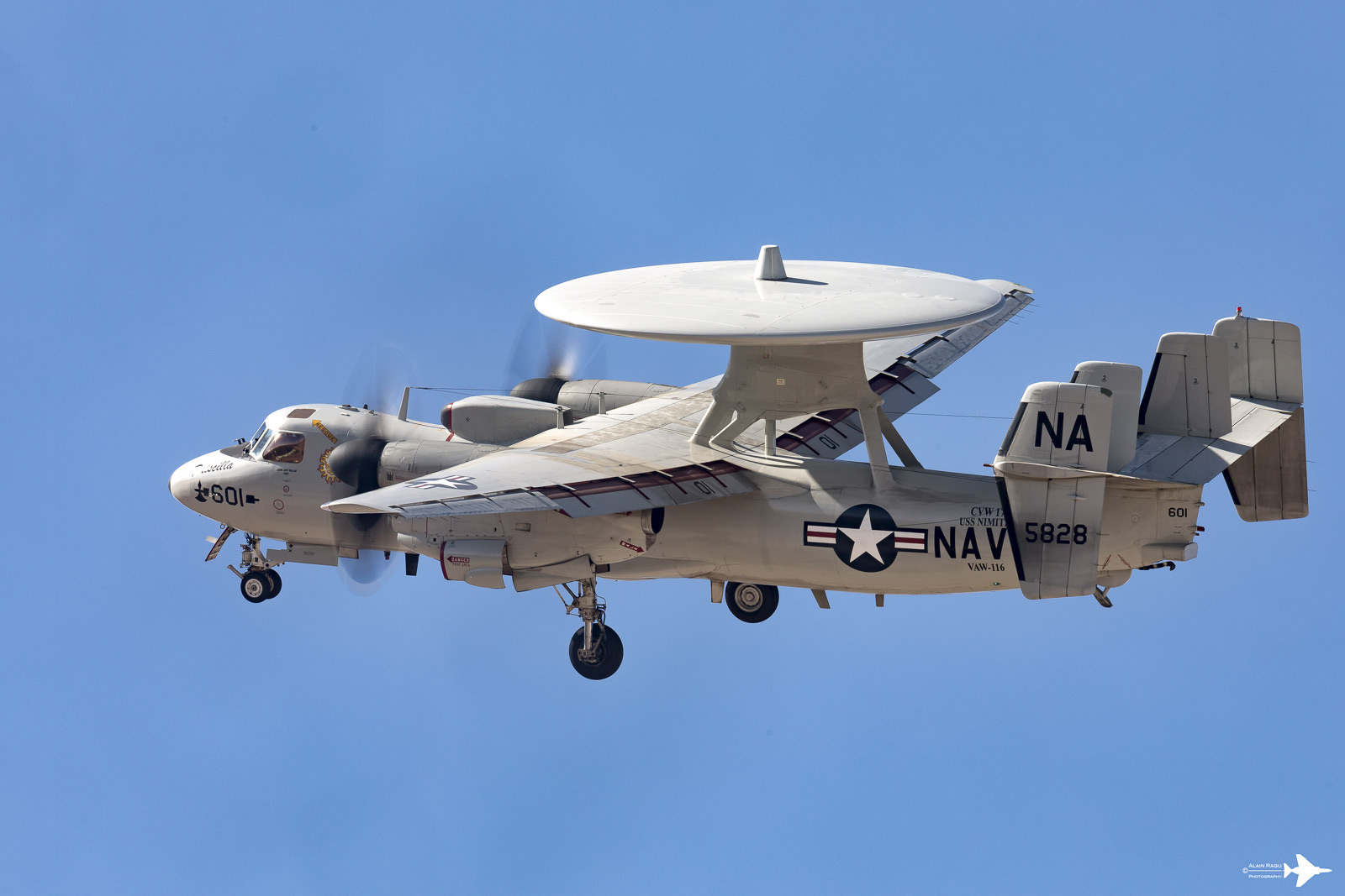 Grumman E-2C Hawkeye - US Navy - VAW-116 "Sun Kings"
