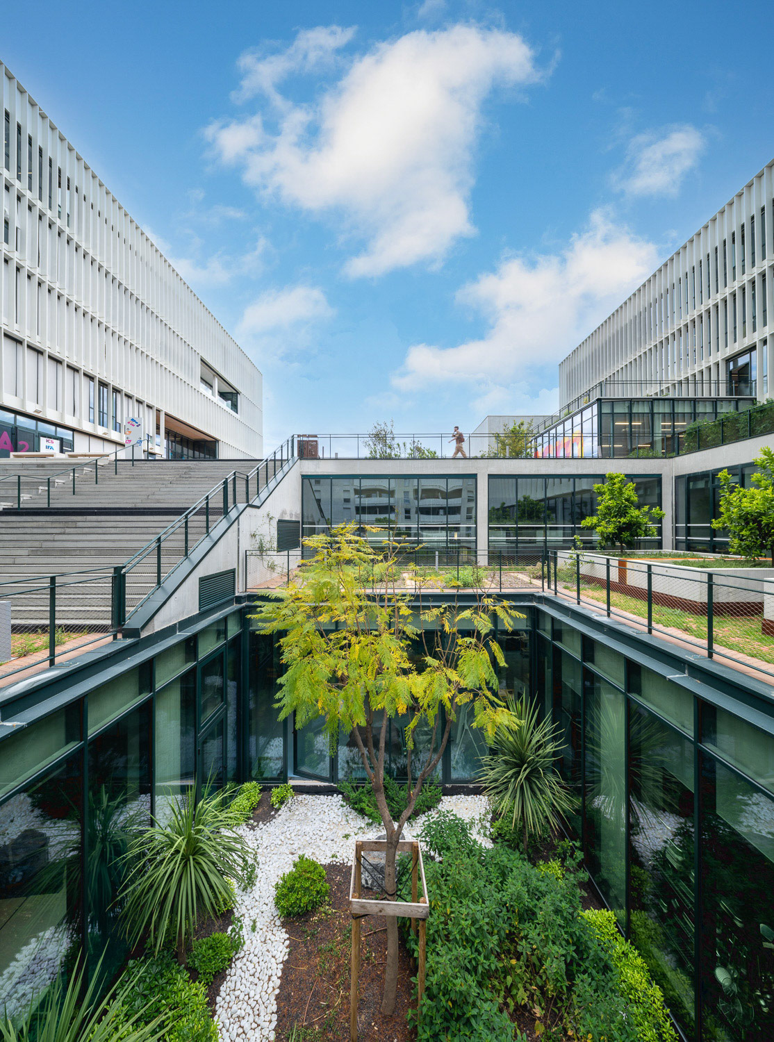 ABC Architectes + Corinne Vezzoni &amp; Associés • Campus Sud des Métiers, Nice