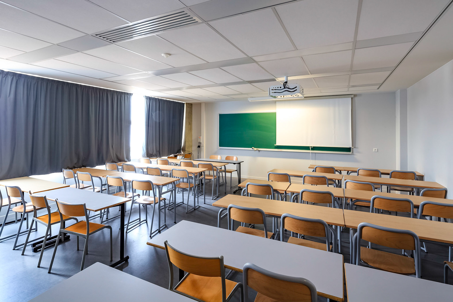 AS. Architecture-Studio • Réhabilitation du bâtiment Copernic de l'université Paris-Est, Marne-la-Vallée, France