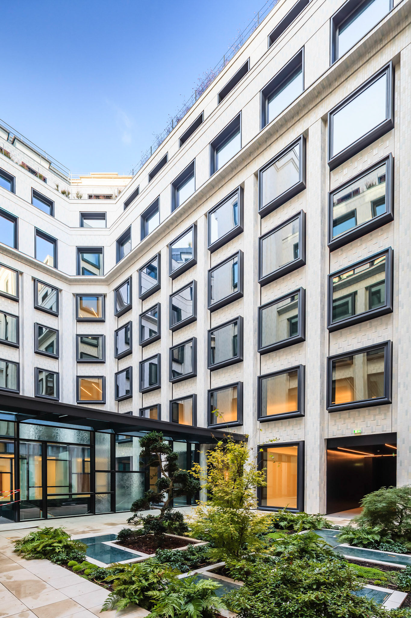 architecturestudio • HSBC France Headquarters, 38 Avenue Kléber, Paris