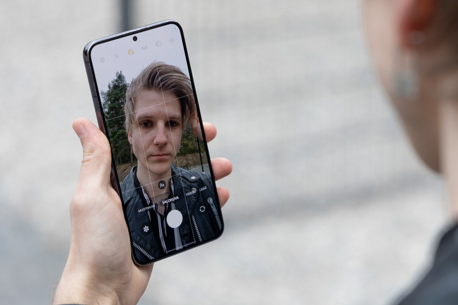 Portraits of Niklas who told about pressure over appearance. For Iltalehti 2025