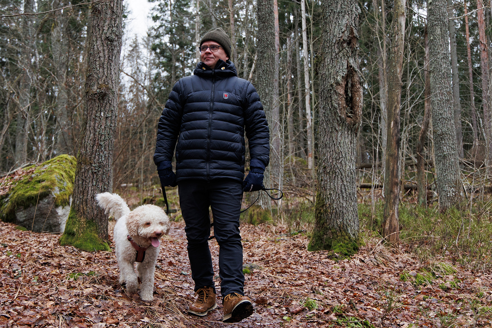 Leader of the National Coalition Party Petteri Orpo with his dog prior to parliamentary elections for STT-Lehtikuva/Finnish News Agency. 2023 