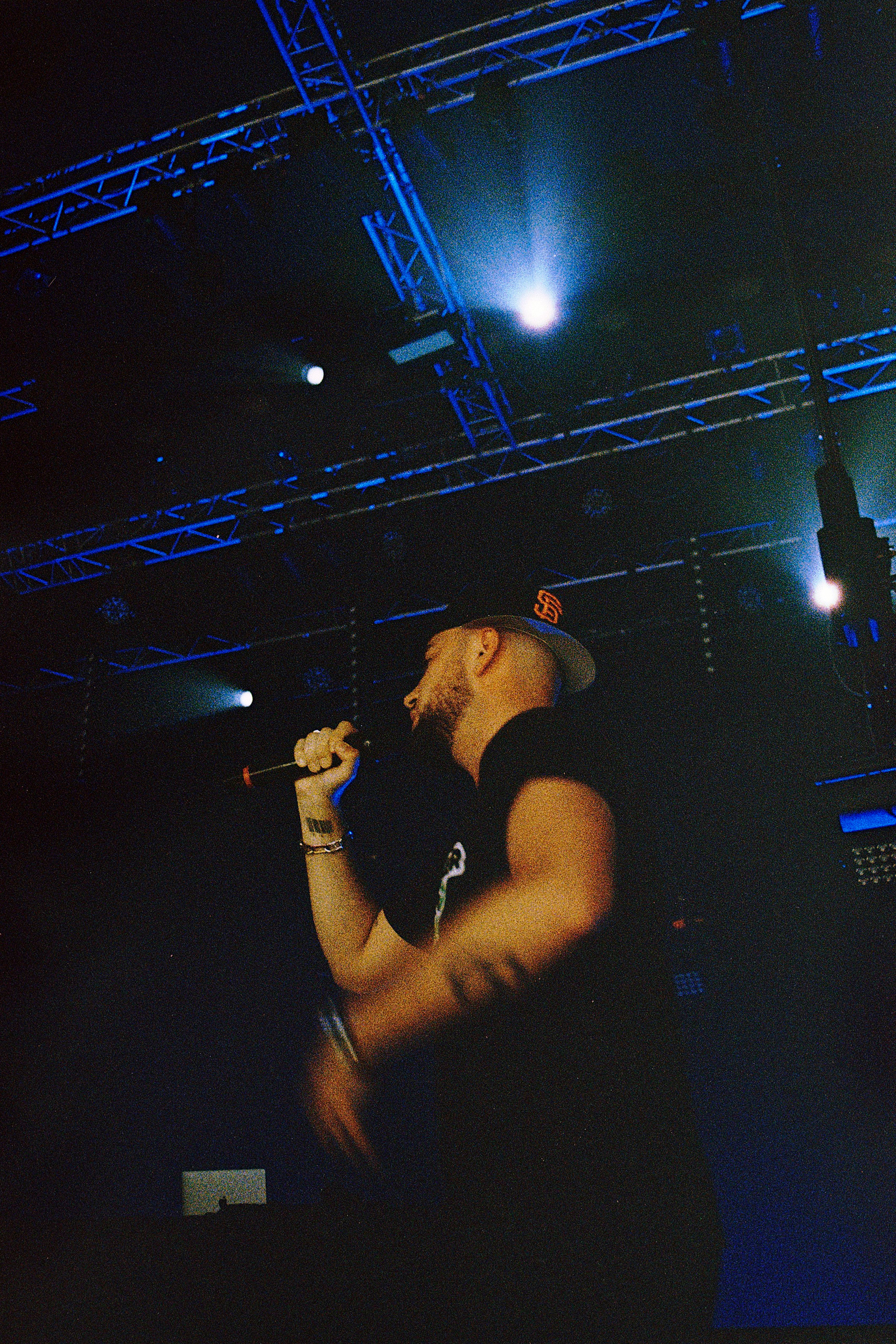 Photo argentique, sur pellicule Kodak Portra 800 pousée à 3200