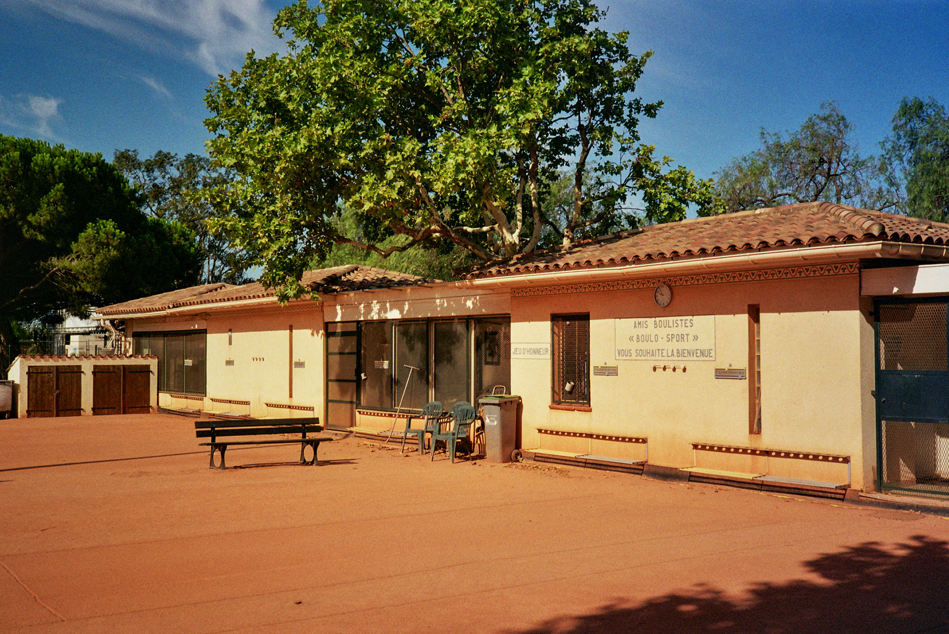 Photo argentique, sur pellicule Kodak Gold 200