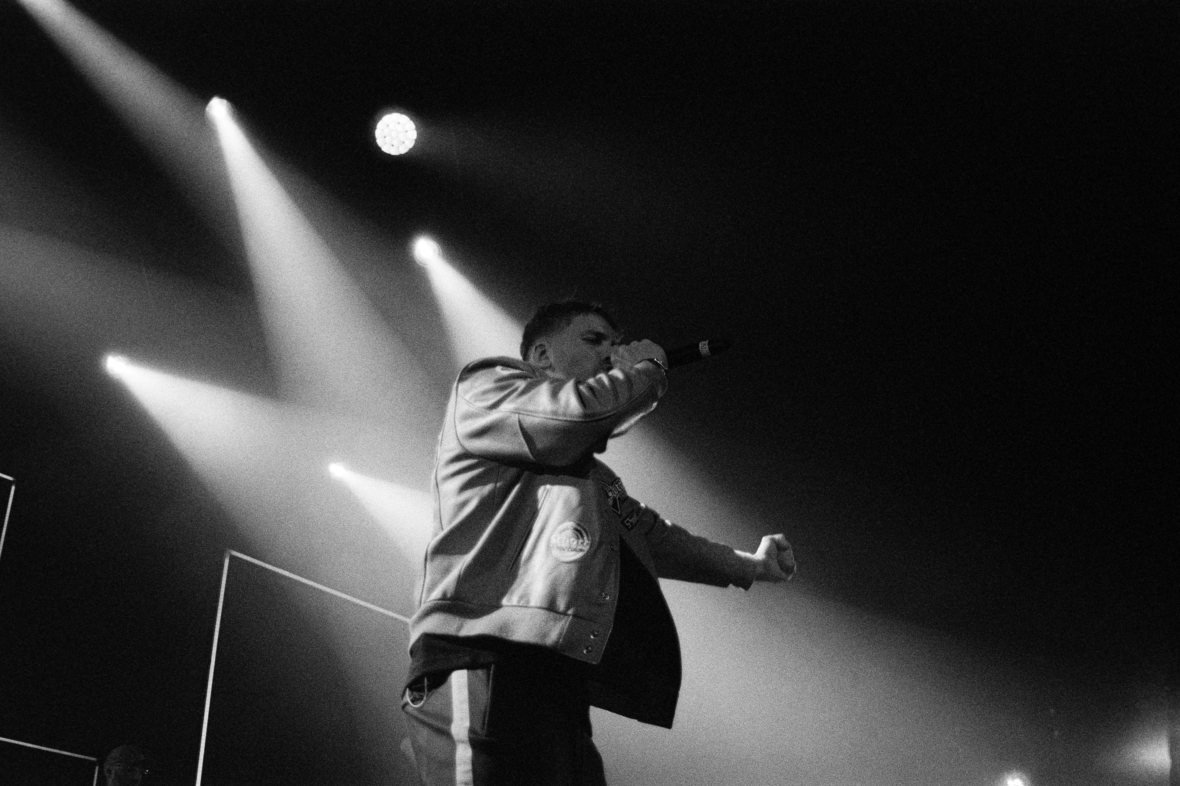 BEN PLG - Photo argentique, sur pellicule Ilford HP5 pousée à 1600