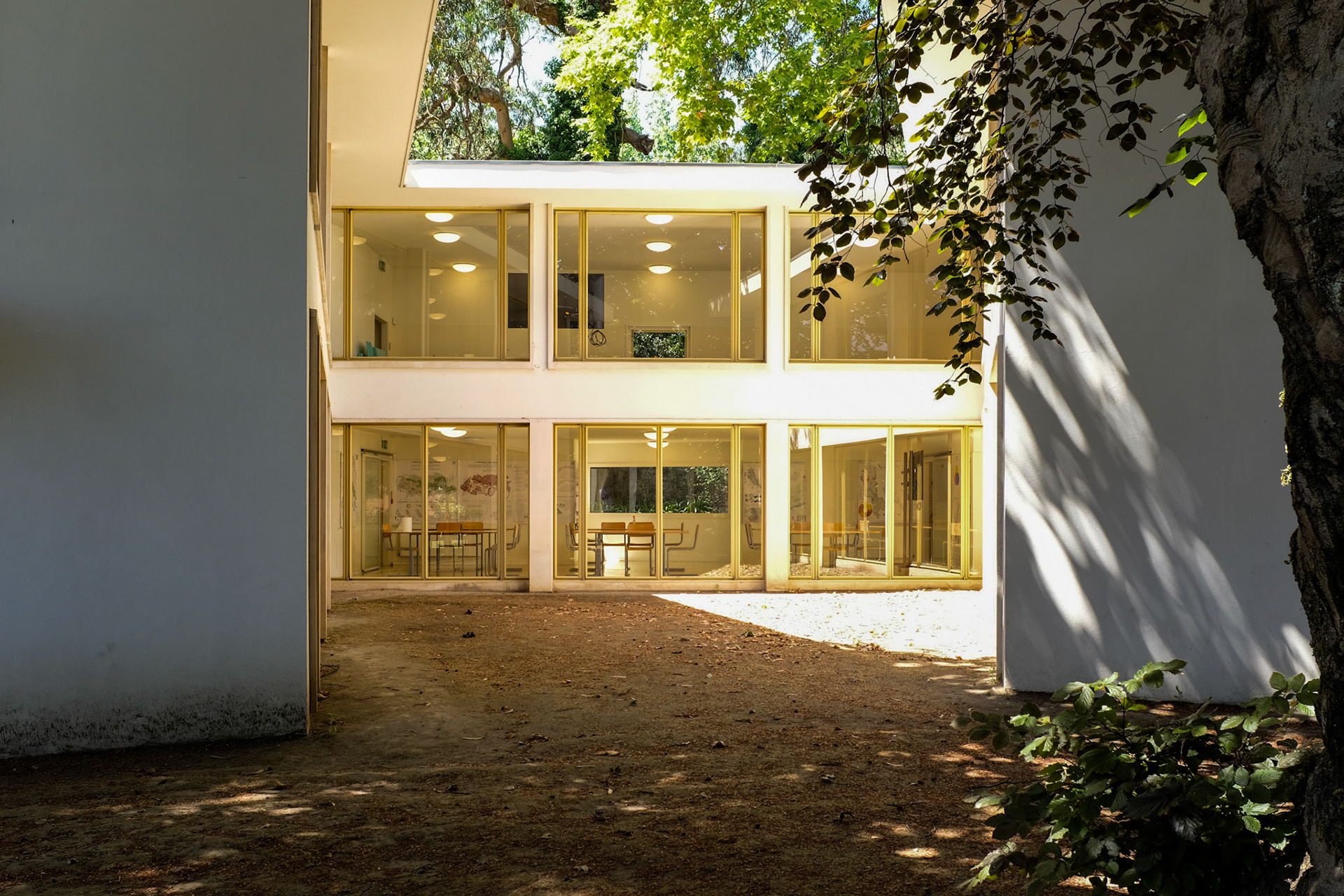 Pavilhão, Porto, Portugal by Álvaro Siza