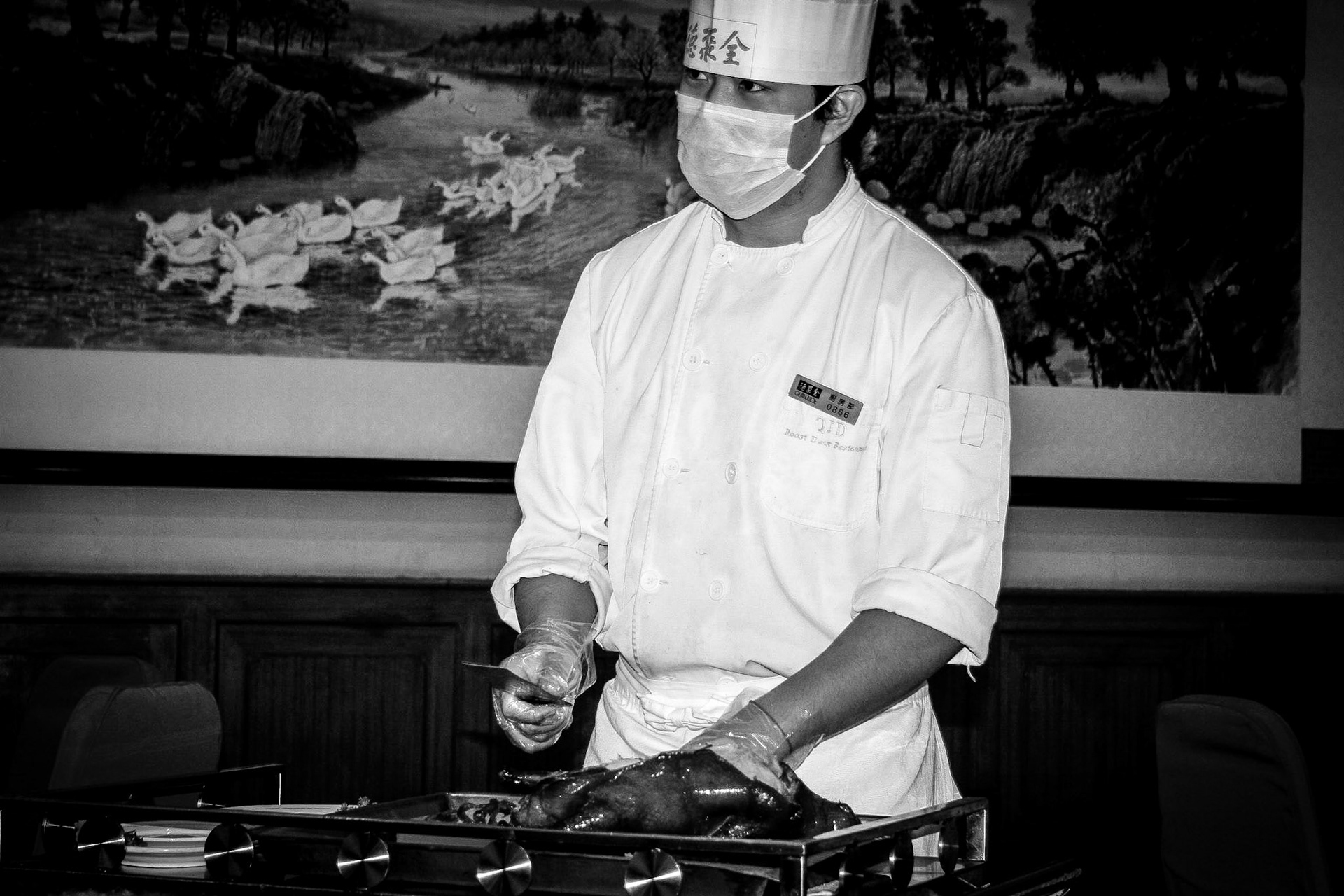 Mellanlandning i Beijing och en dags turistande med guide. Vad är då mer givet än en lunch med Pekinganka? 