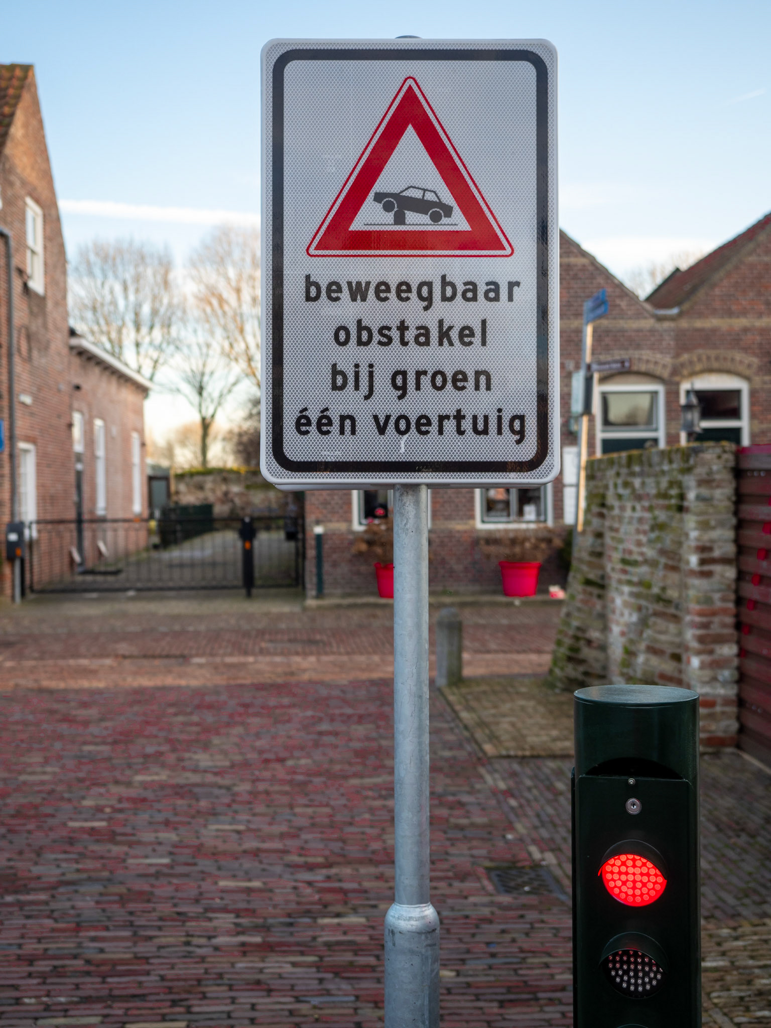 seltsames Schild II