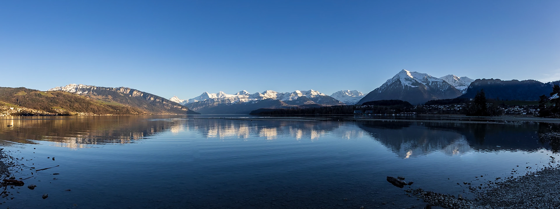 Niederhorn, Berner Alpen mit dem Niesen von der Bettlereiche BE