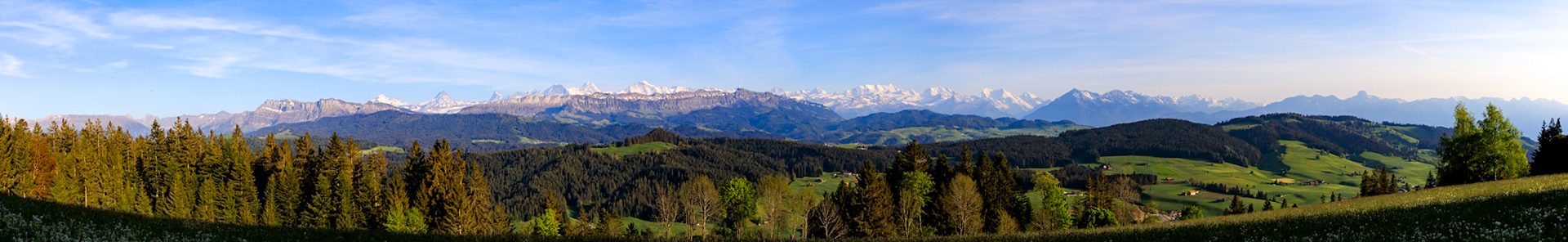 Die Berner Alpen und Voralpen vom Chuderhüsi BE