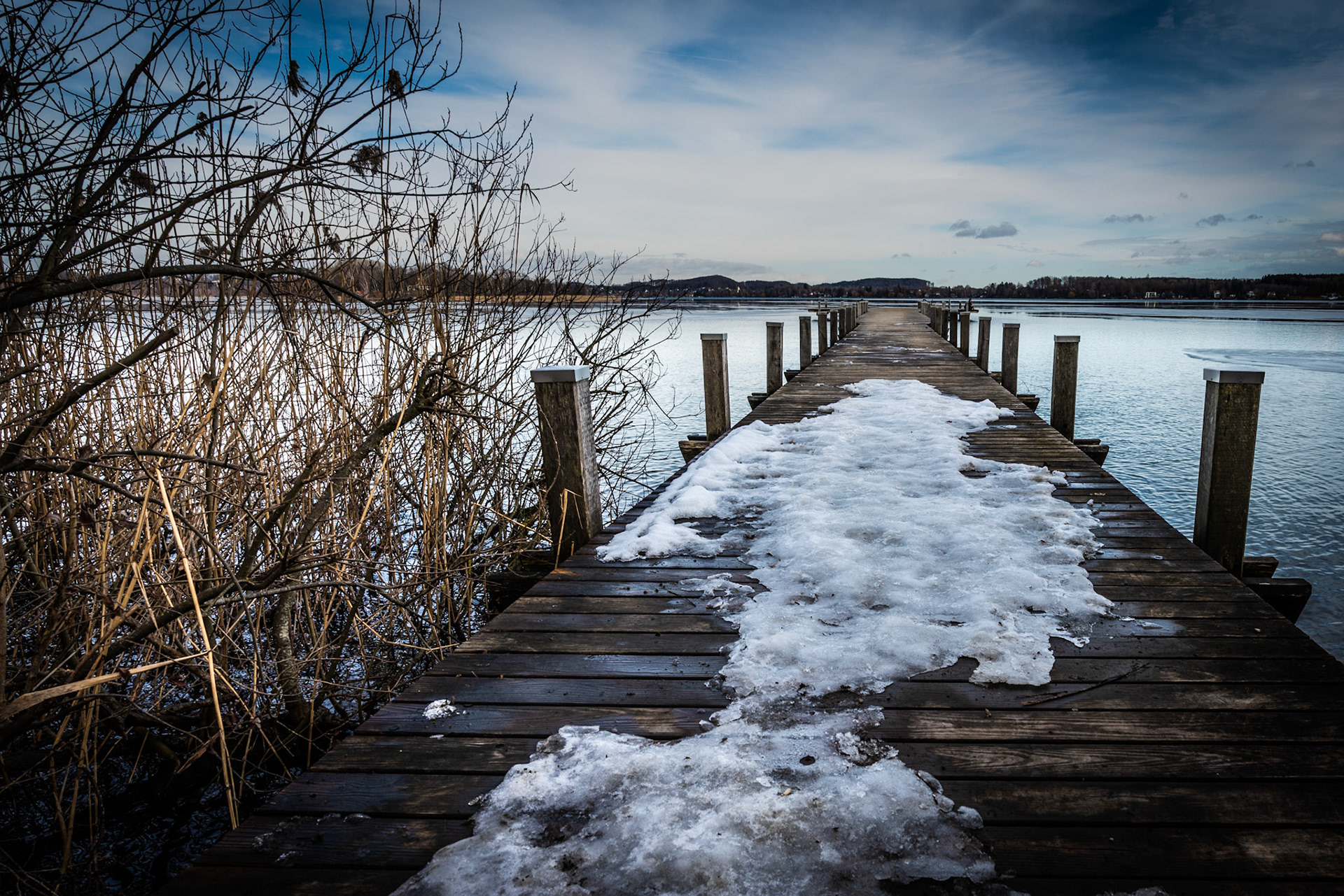 Nice day at the Woerth lake in Bavaria, Germany. January 2019