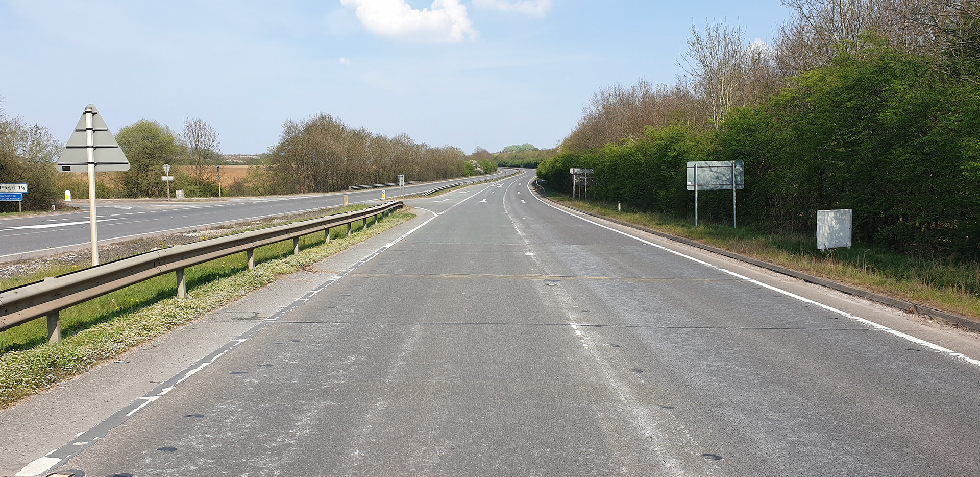 A43 Towcester in Lockdown, Apr 2020