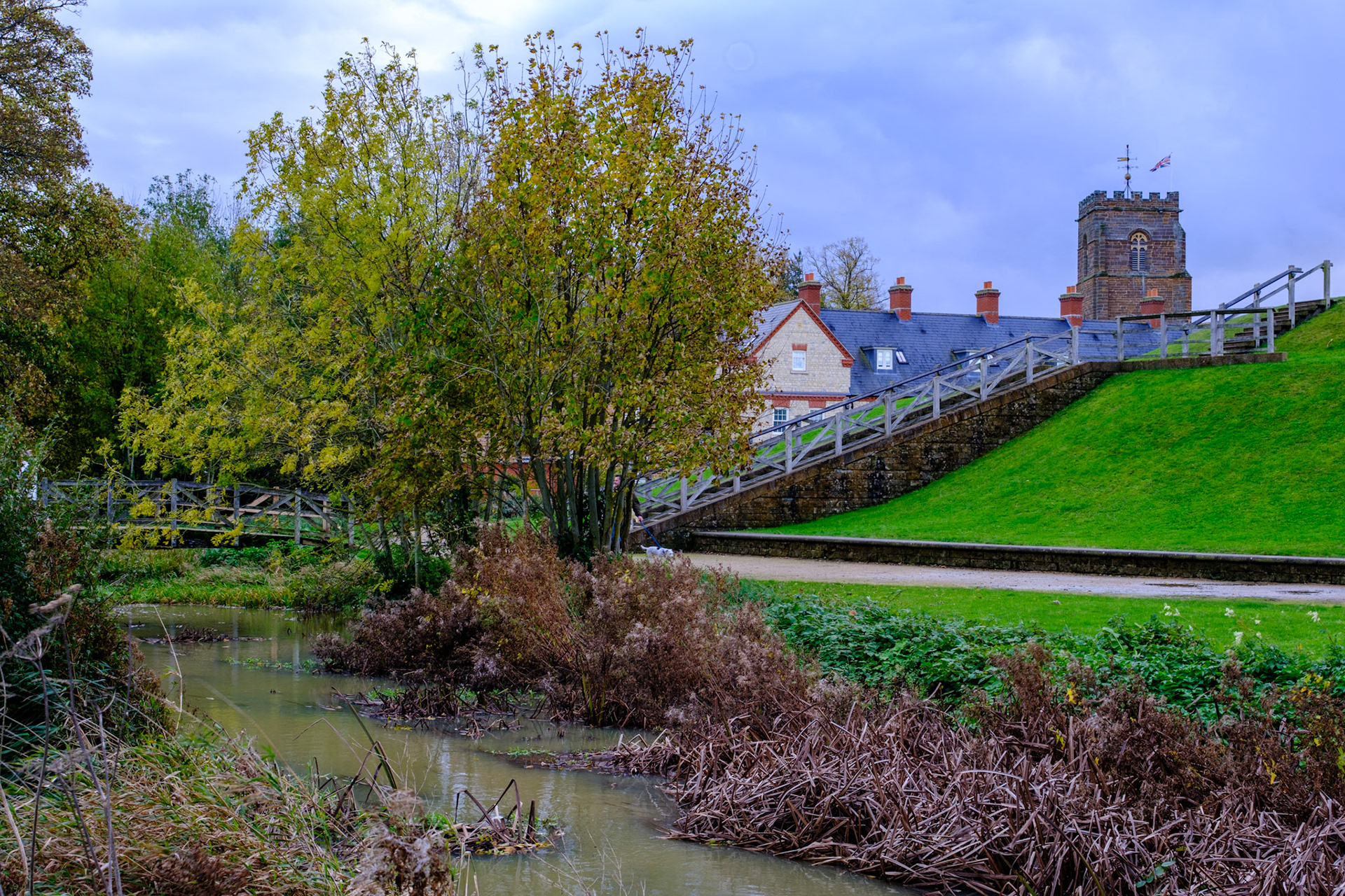 Rive Tove &amp; Mound, November 2023