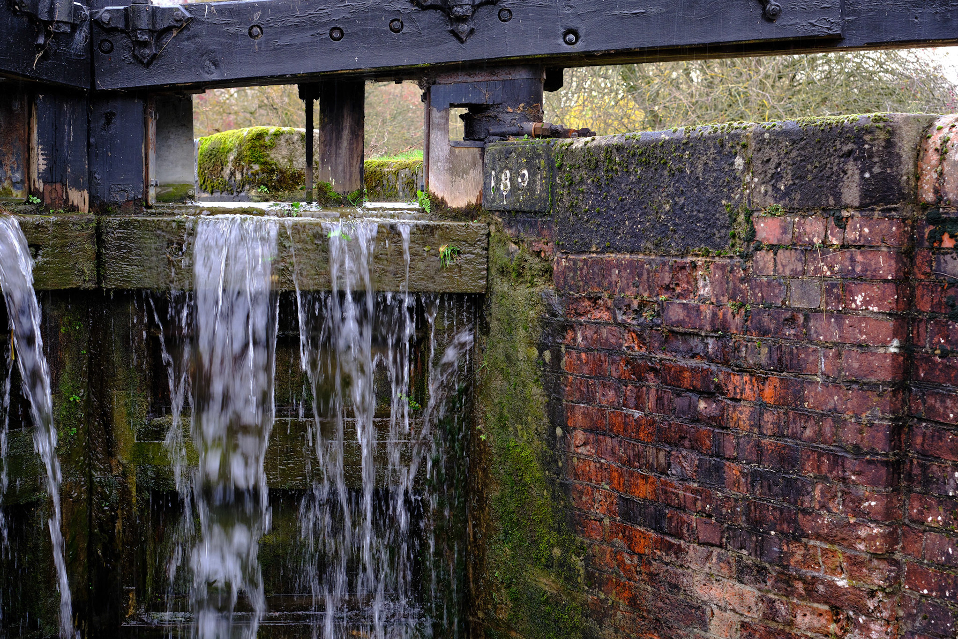 Grand Union Canal at Gayton