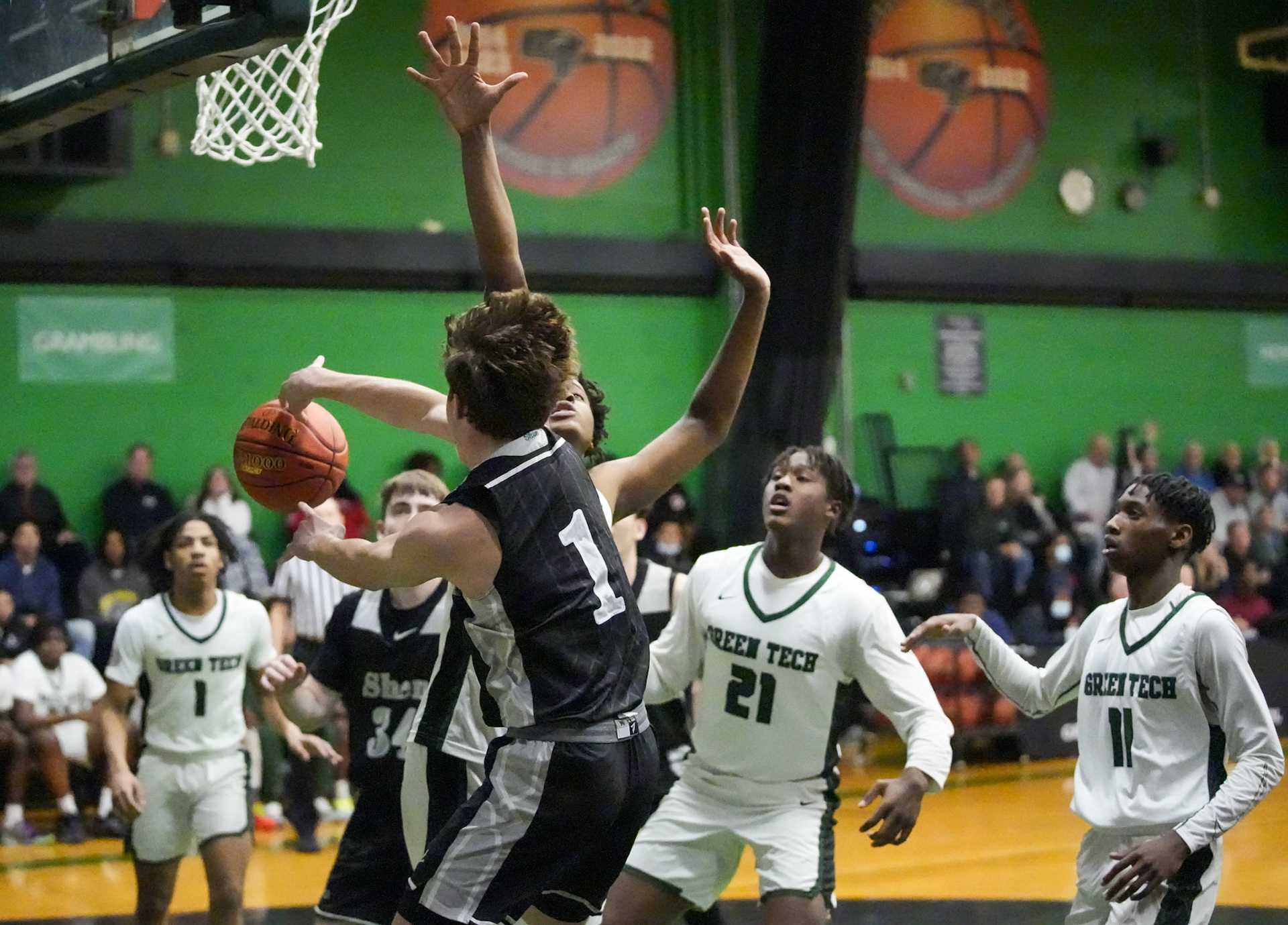 Grady Ceccucci wrap around pass.